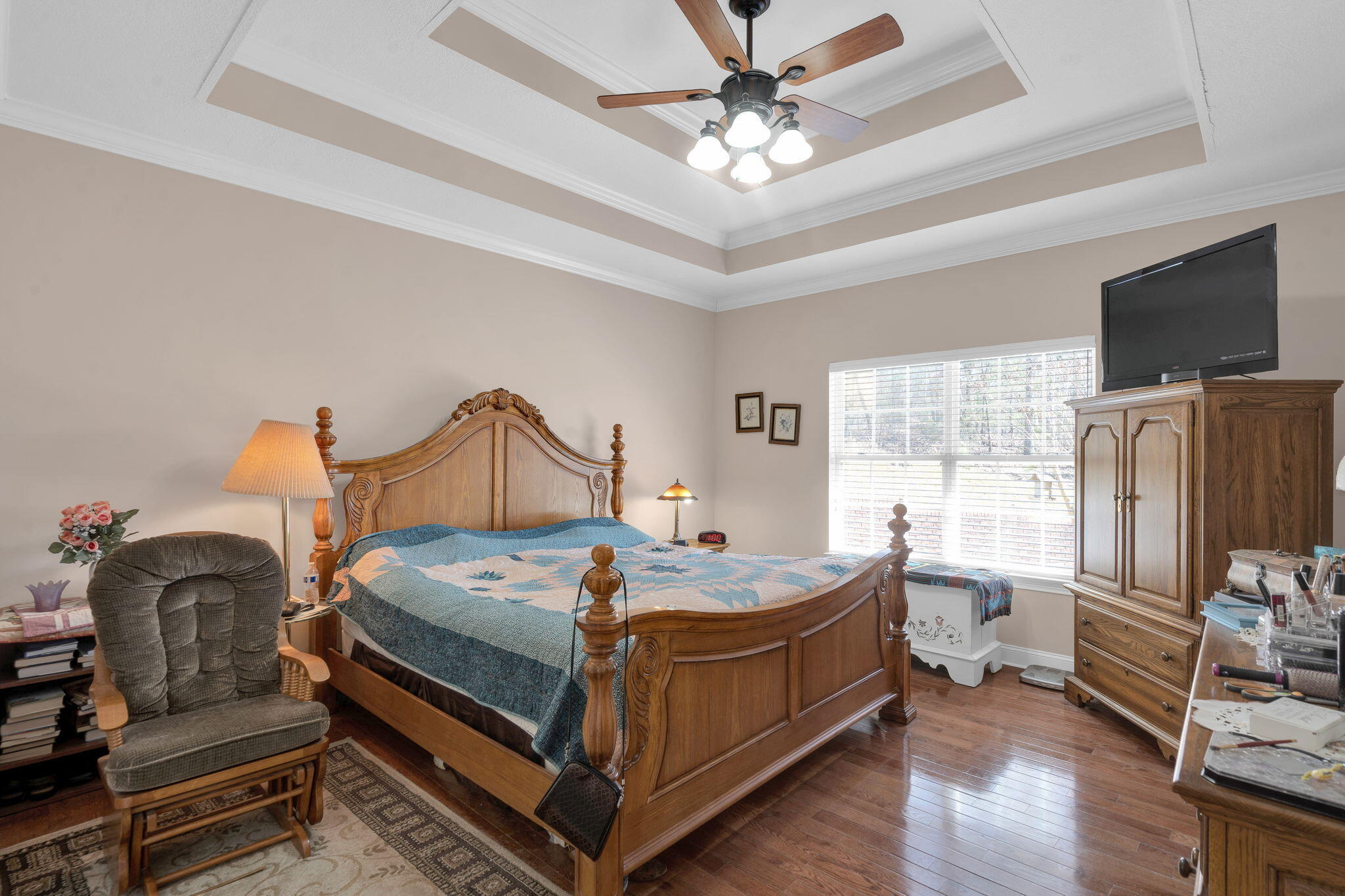 212 Brook Hollow Drive SE