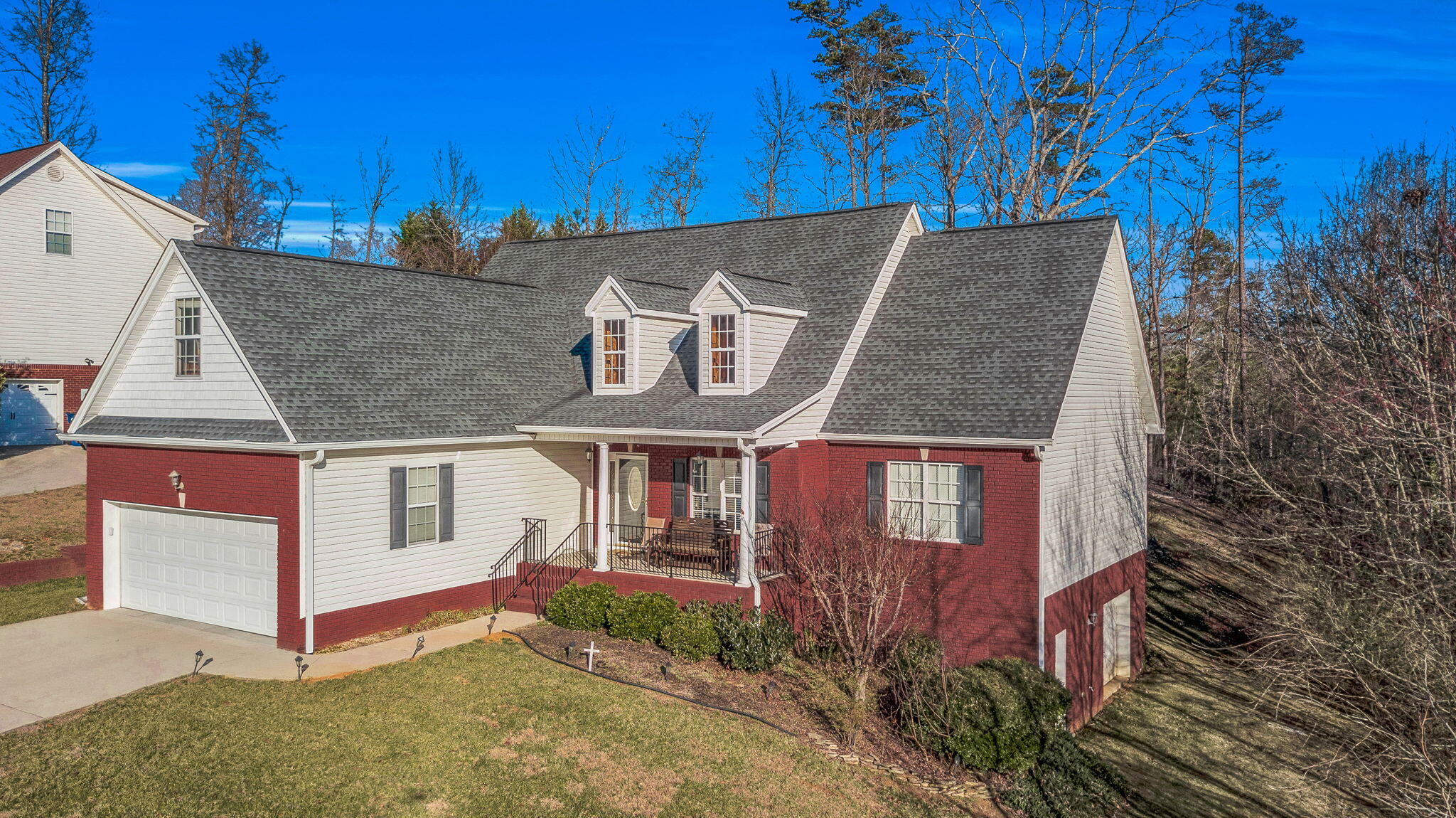 212 Brook Hollow Drive SE