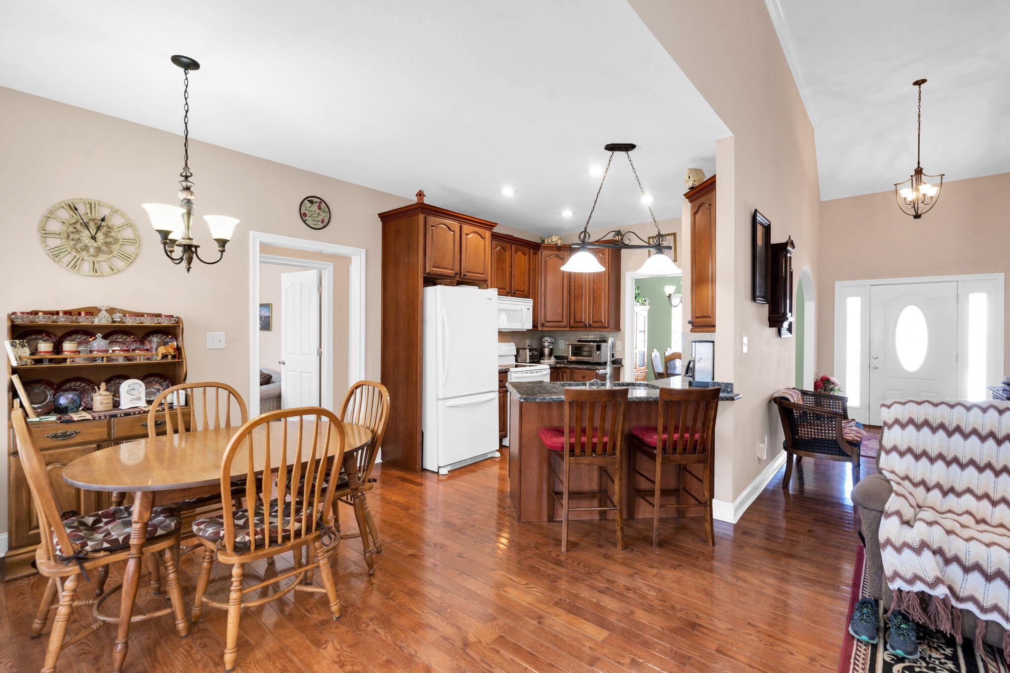 212 Brook Hollow Drive SE