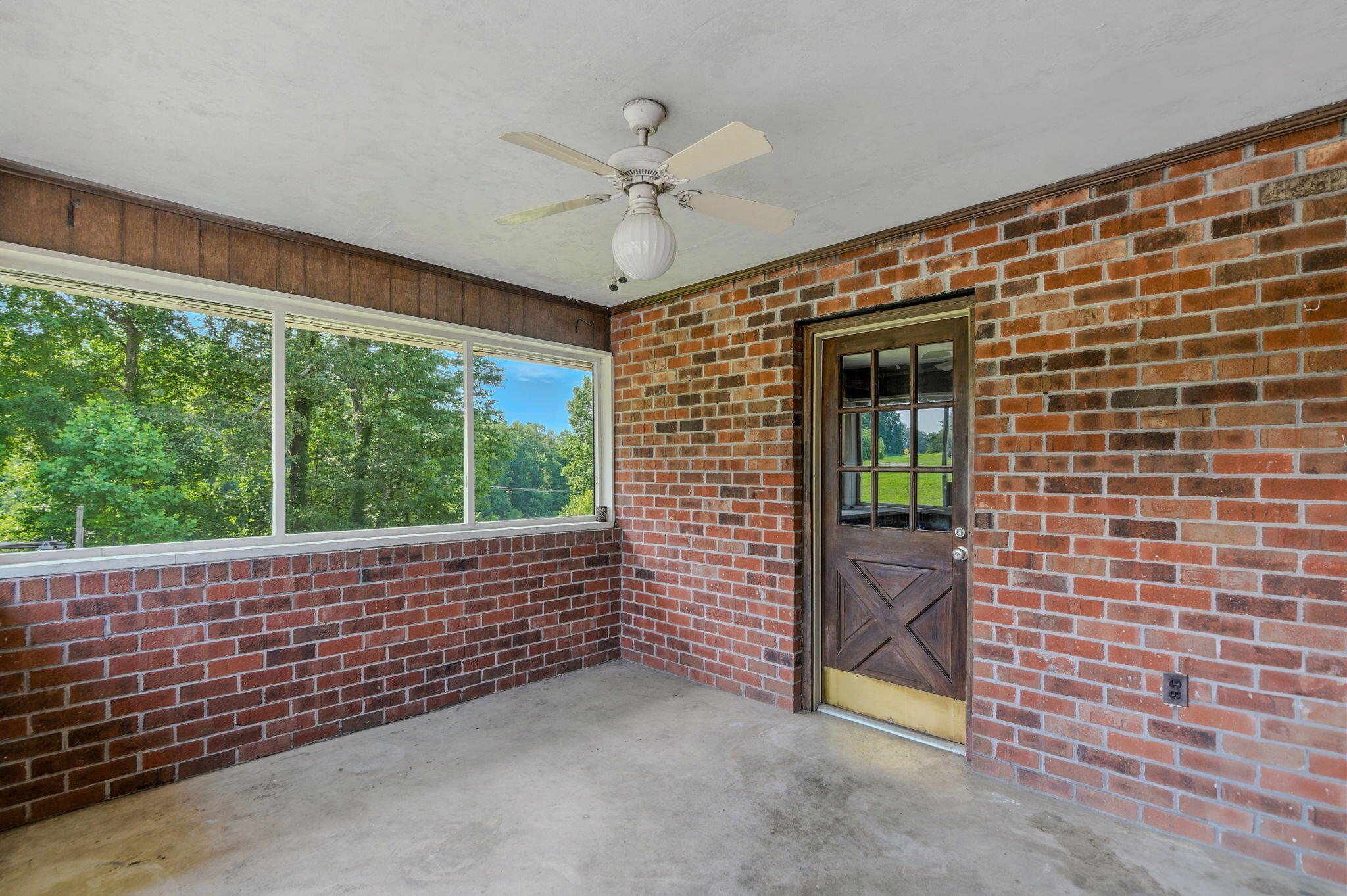 272 Hiwassee Road NW
