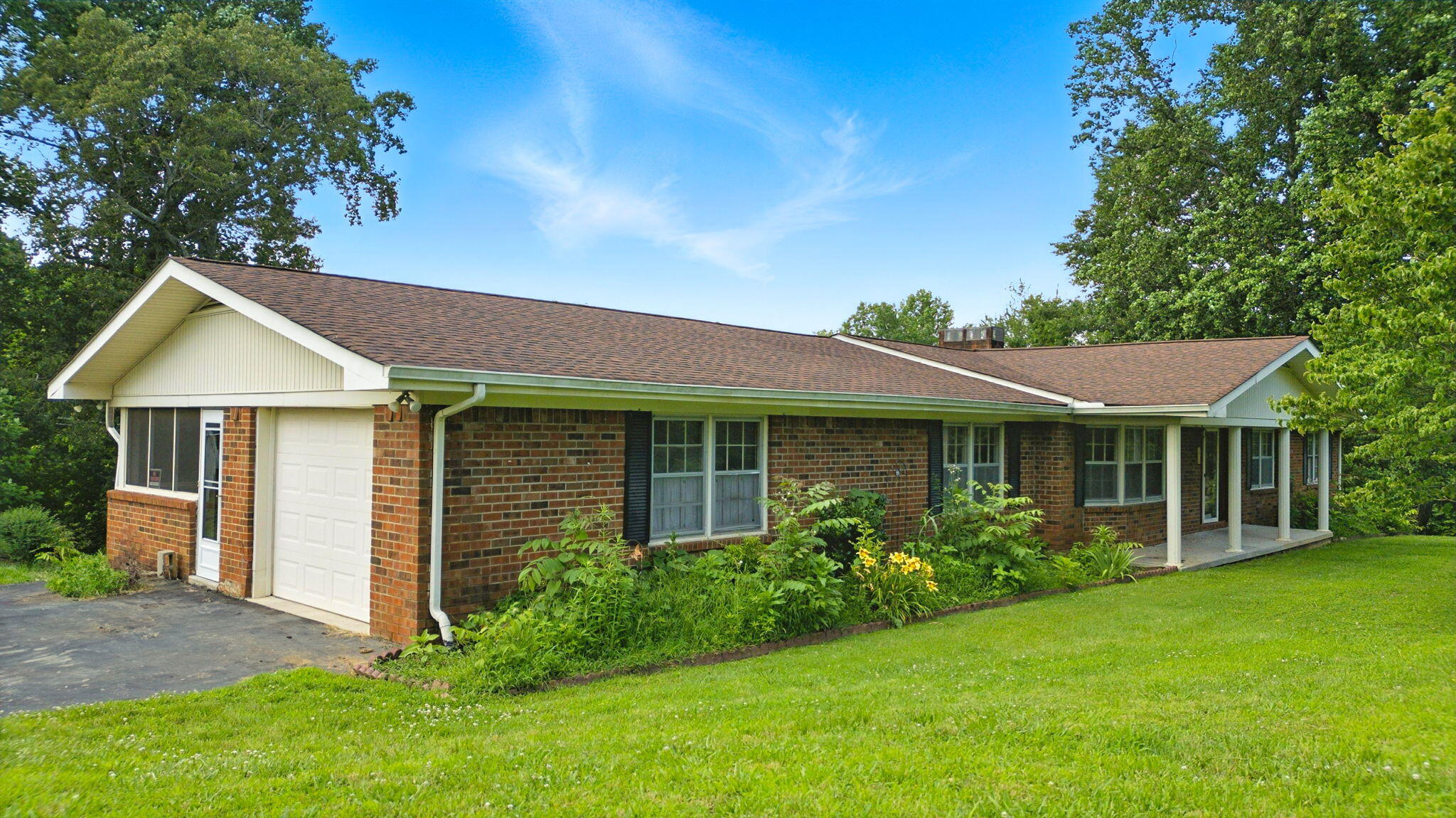 272 Hiwassee Road NW