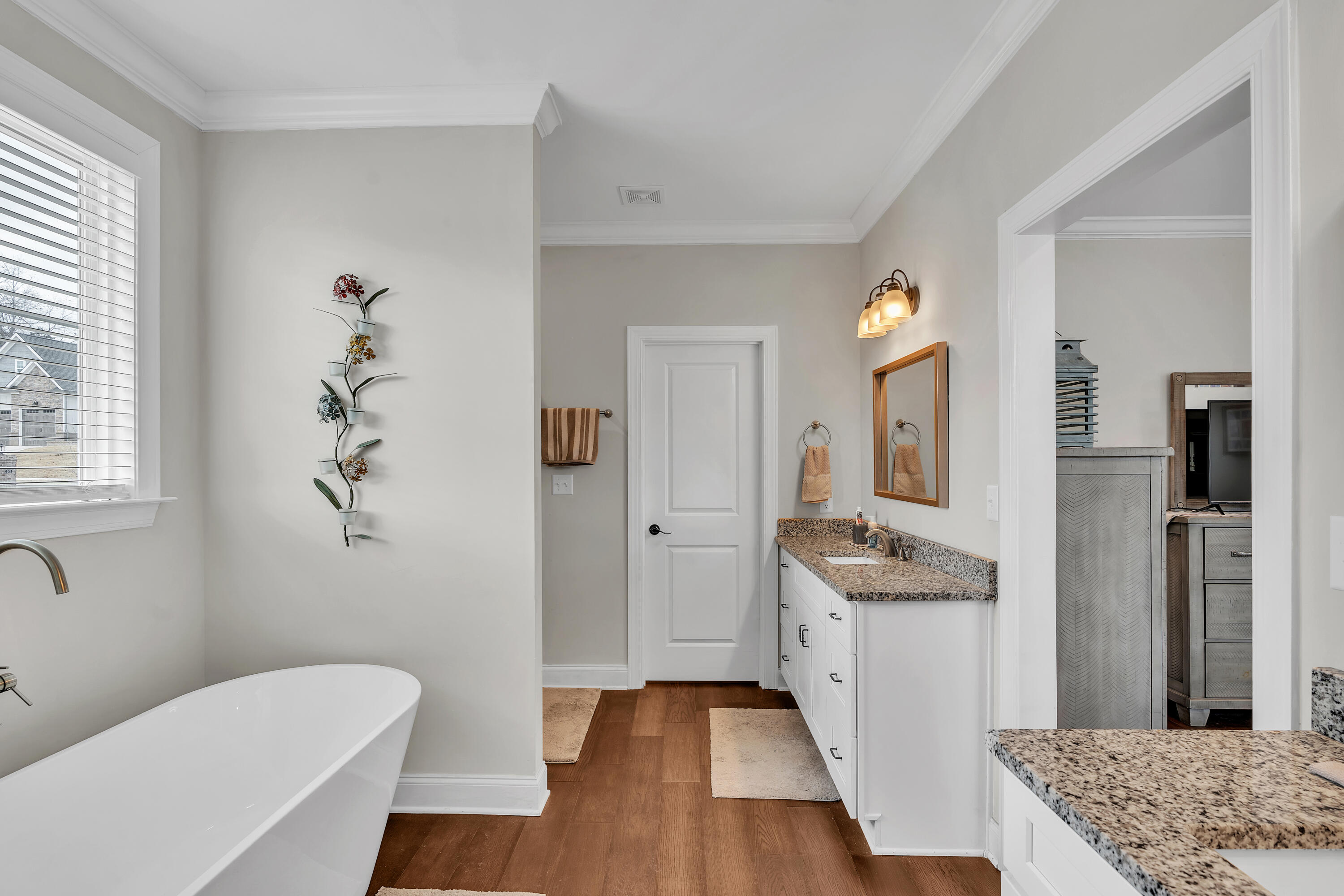 239 Eagle Creek Road NW