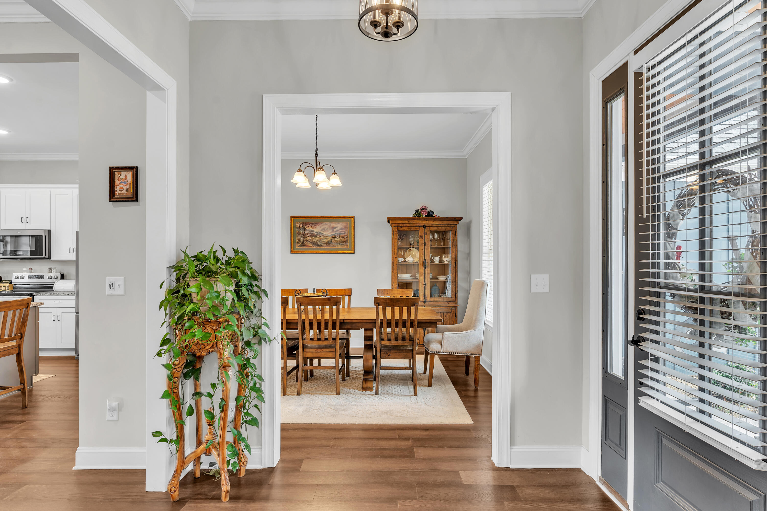 239 Eagle Creek Road NW