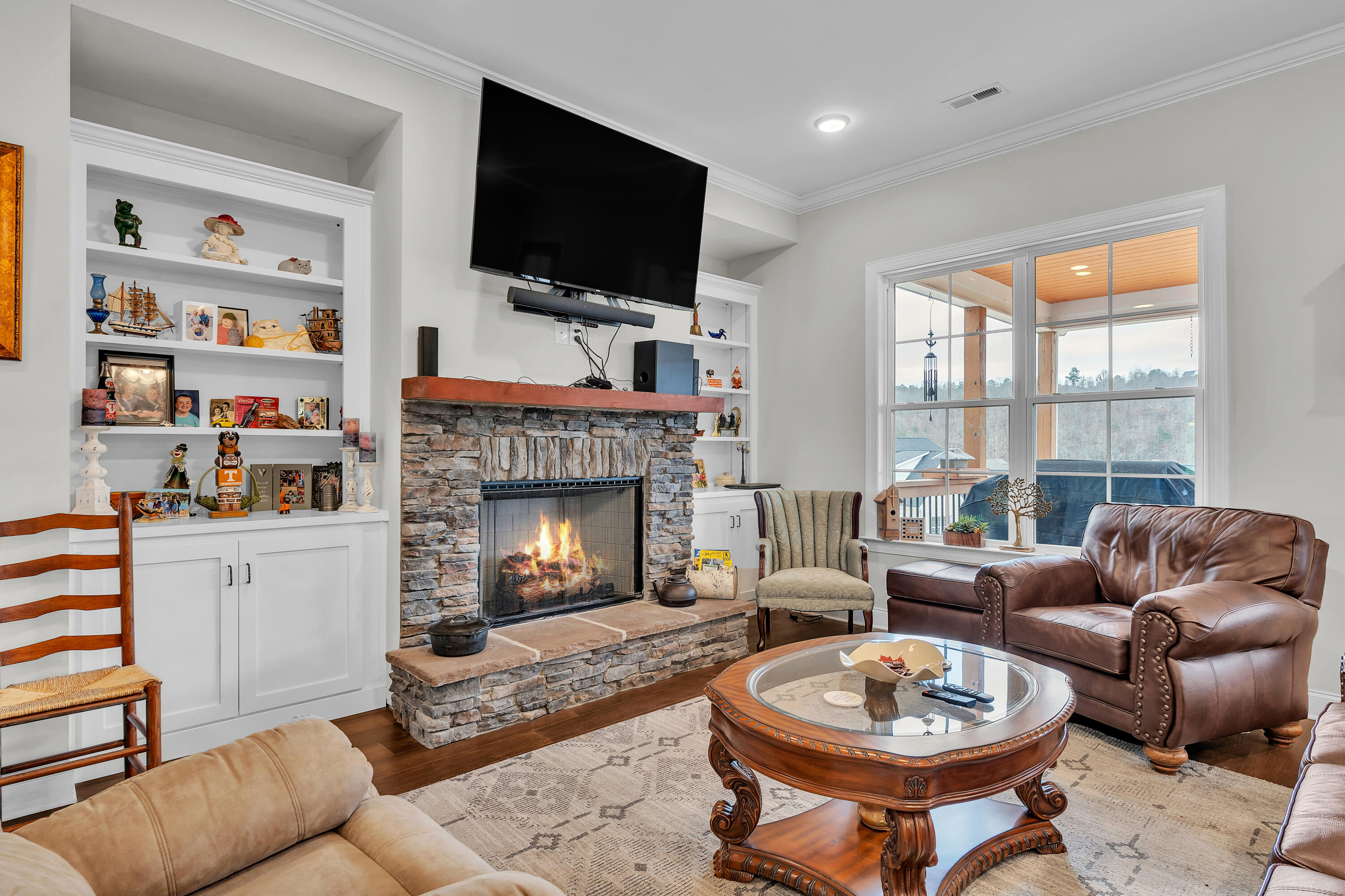 239 Eagle Creek Road NW