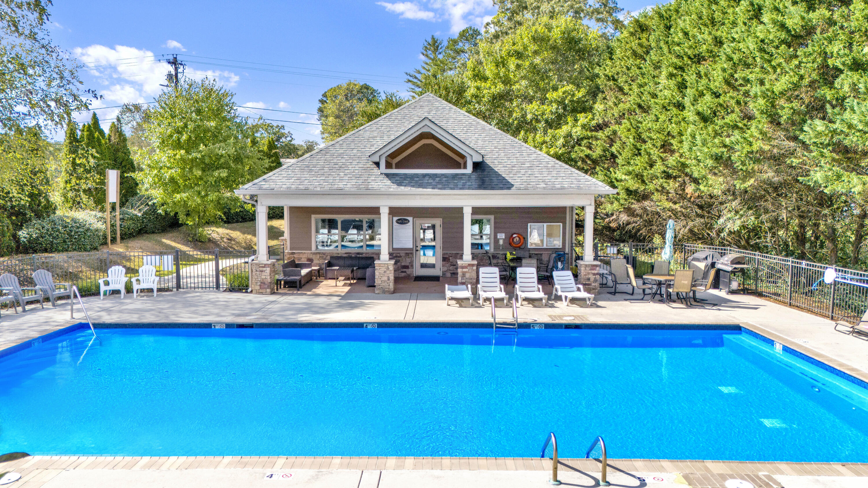239 Eagle Creek Road NW
