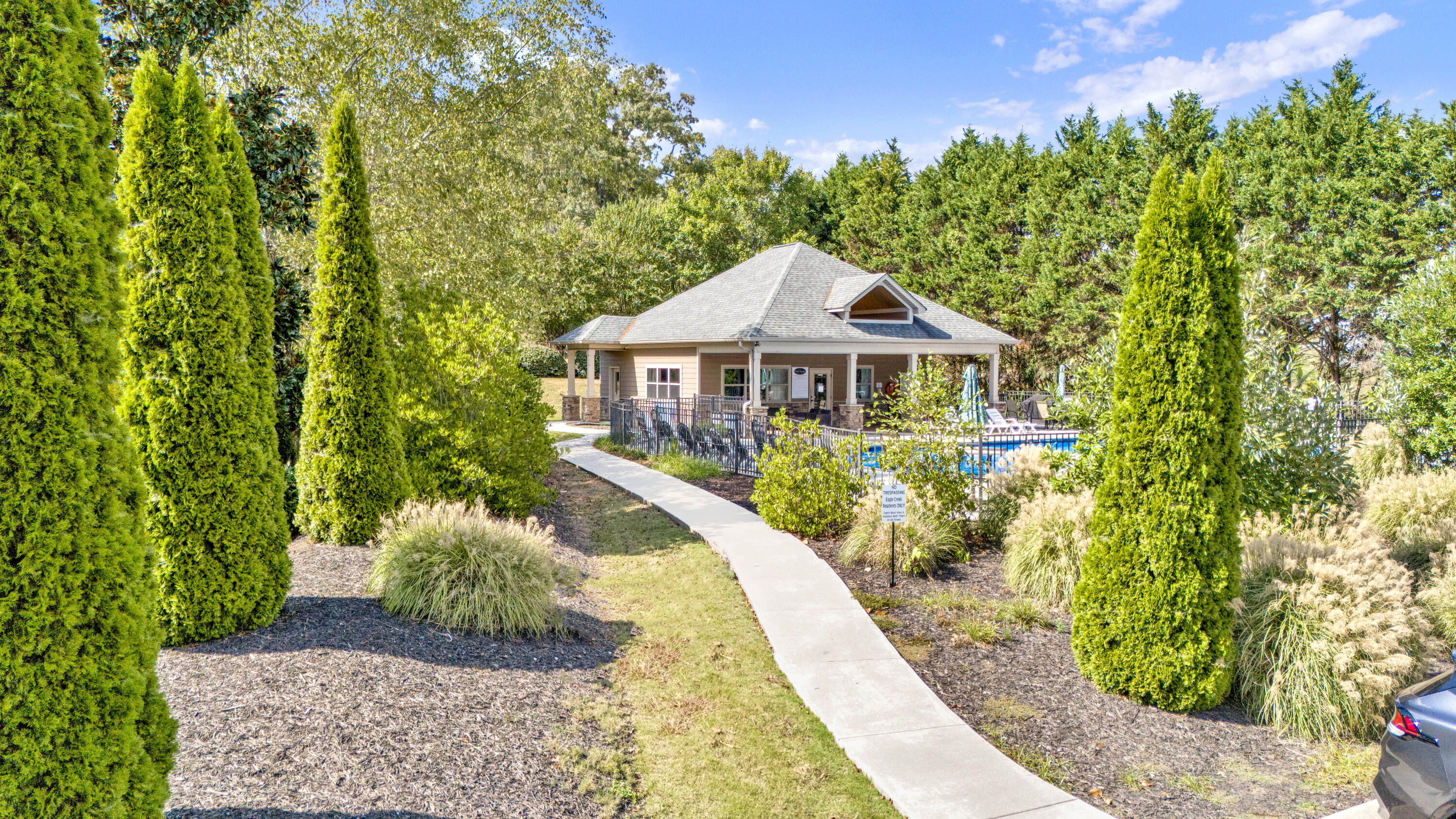 239 Eagle Creek Road NW
