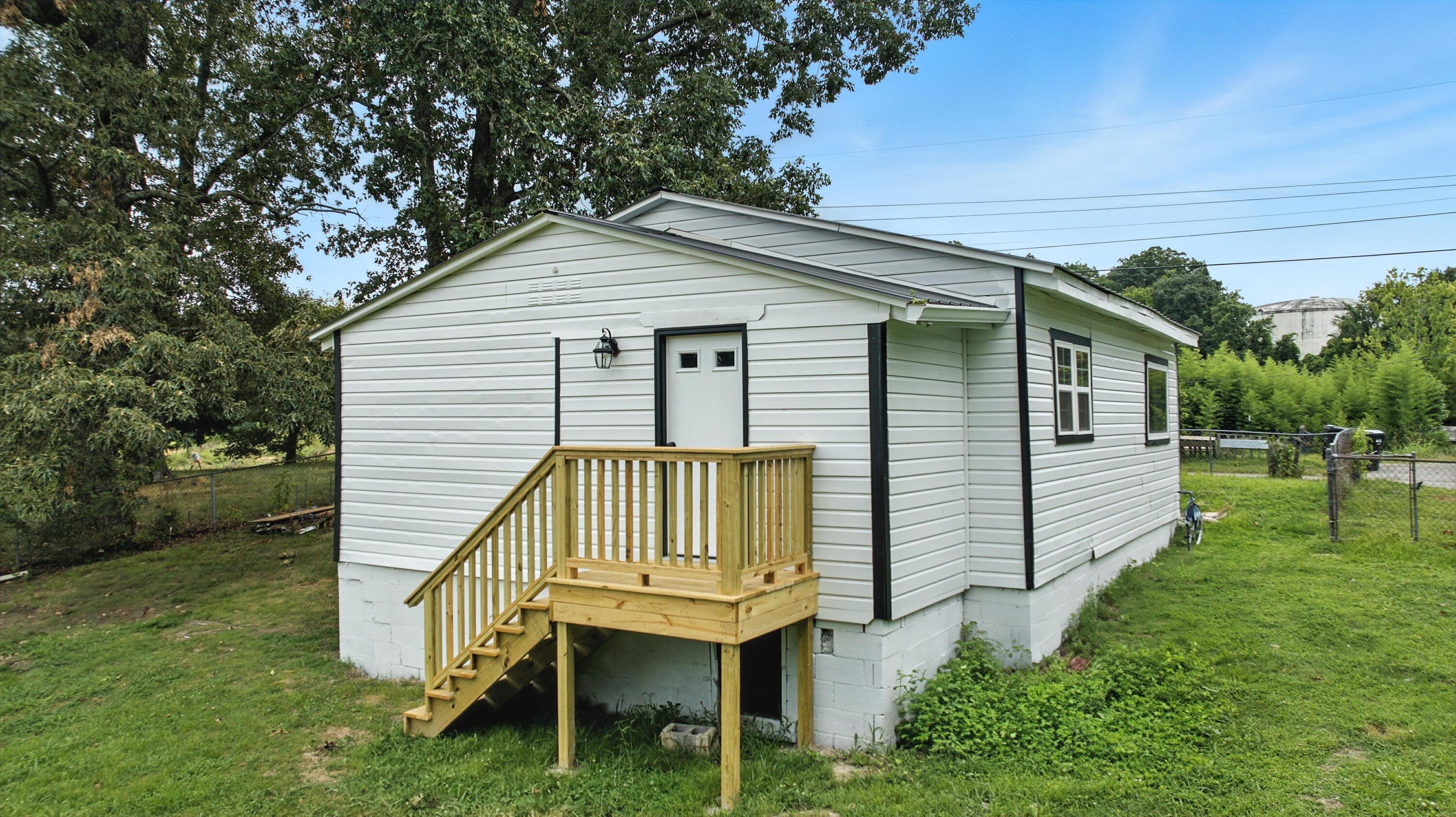 1385 Overhead Bridge Road NE