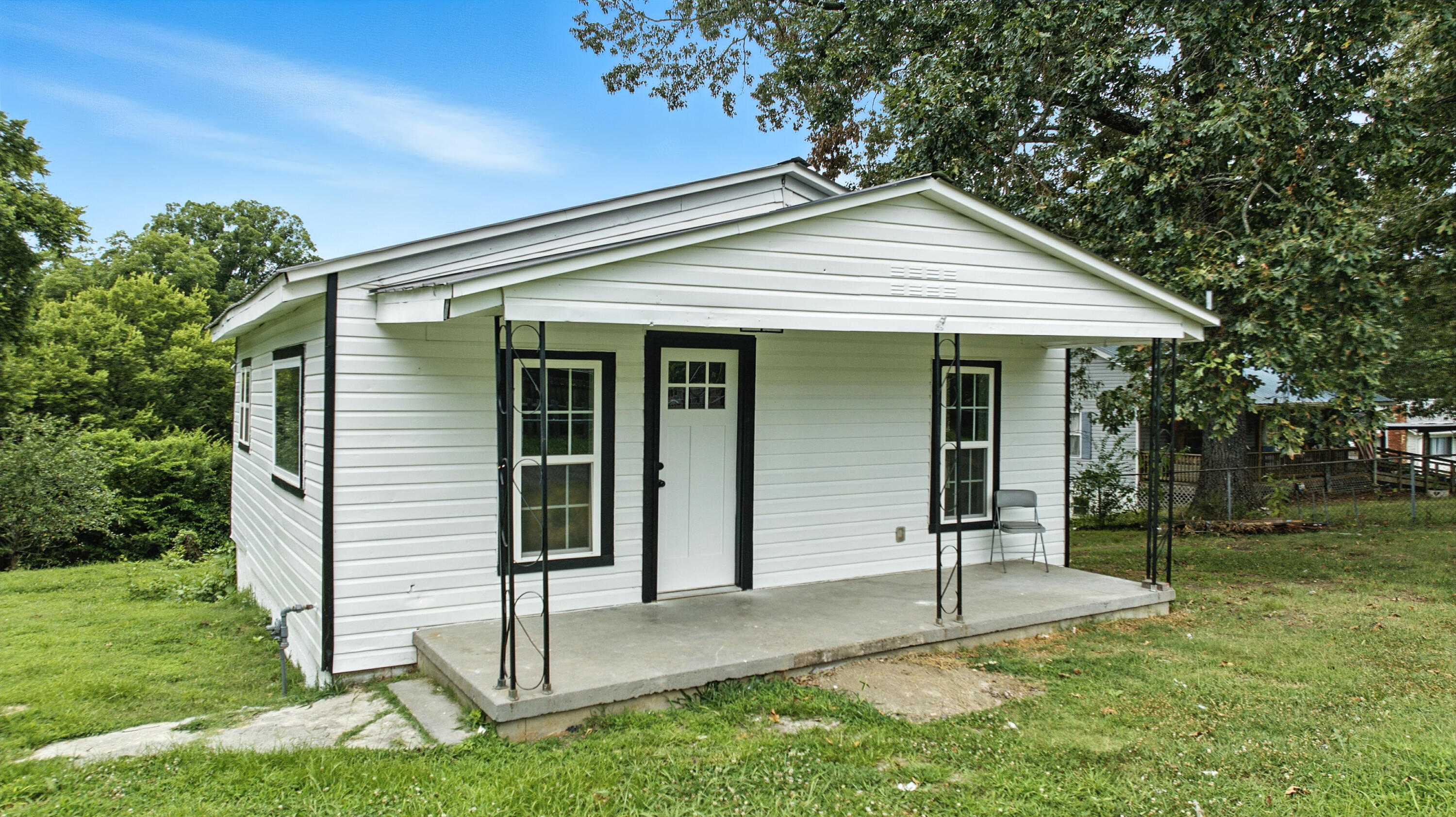 1385 Overhead Bridge Road NE
