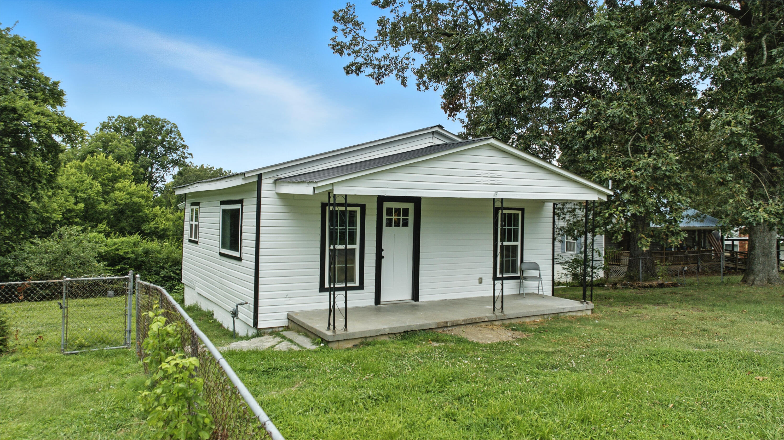 1385 Overhead Bridge Road NE