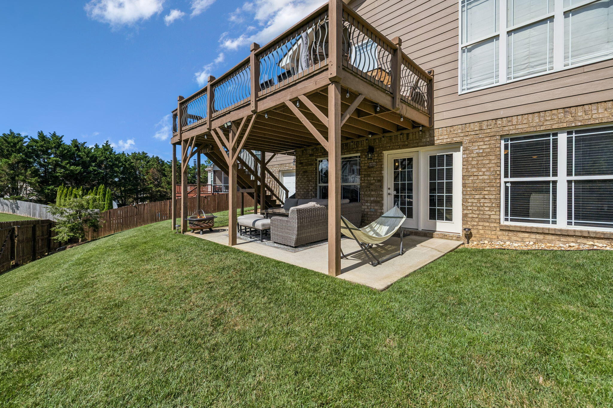 9880 Fieldcrest Drive