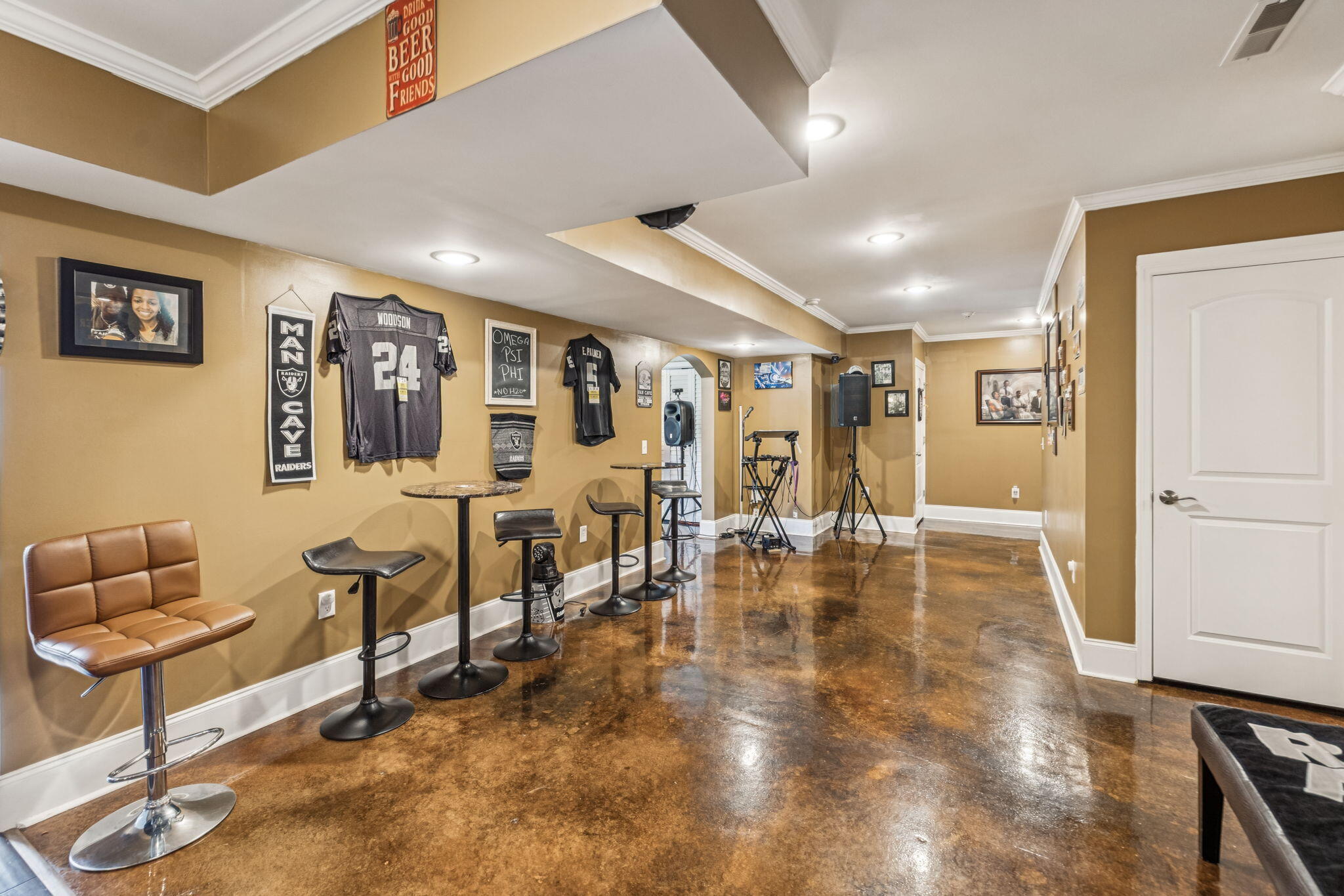 9880 Fieldcrest Drive