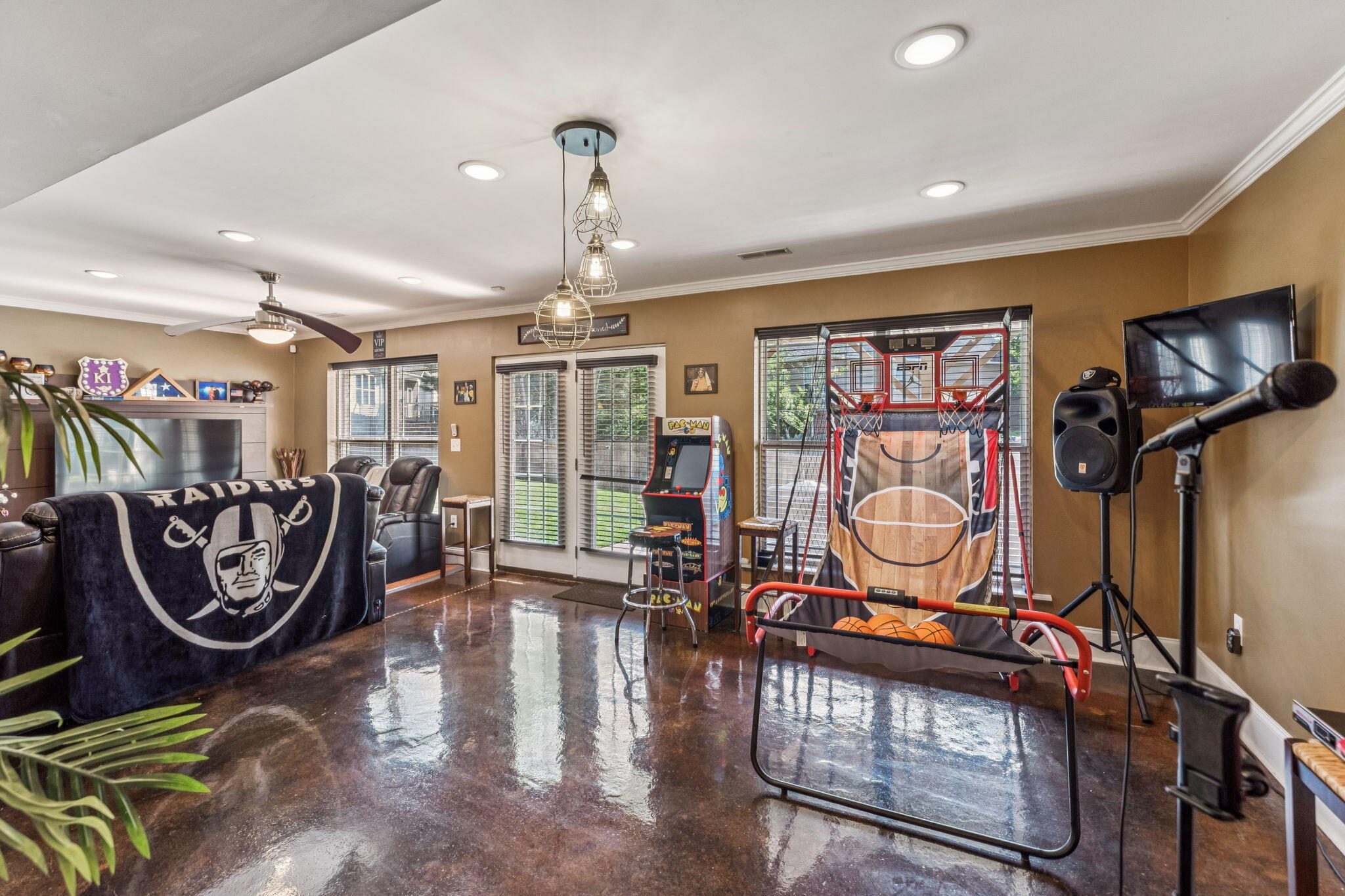 9880 Fieldcrest Drive