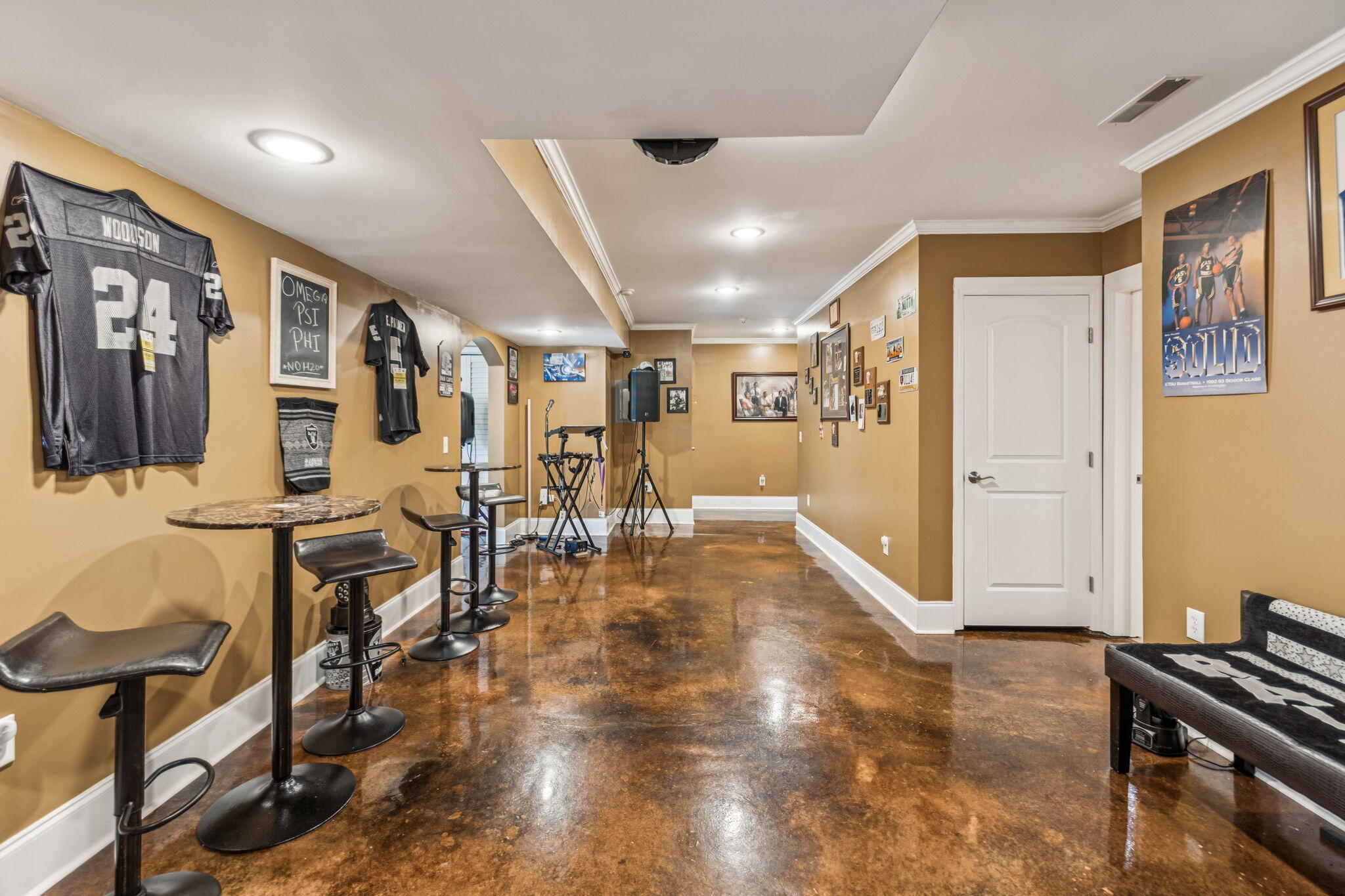 9880 Fieldcrest Drive