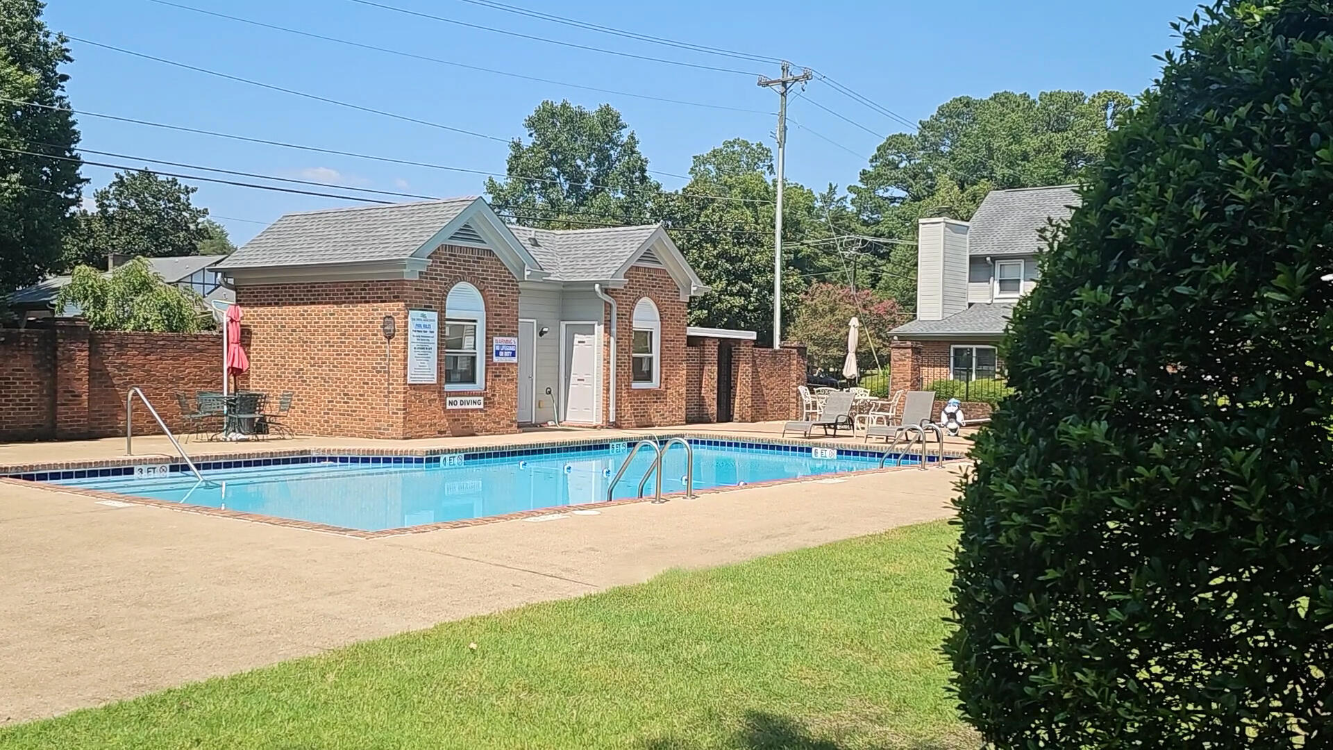 9 Acorn Lane NE