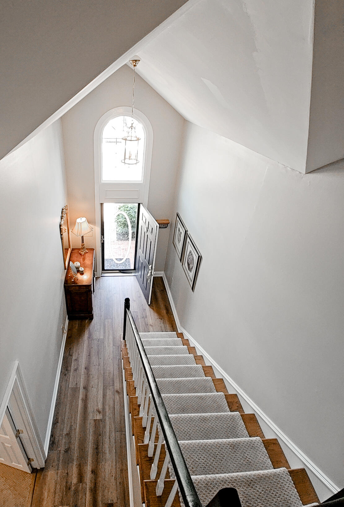 9 Acorn Lane NE