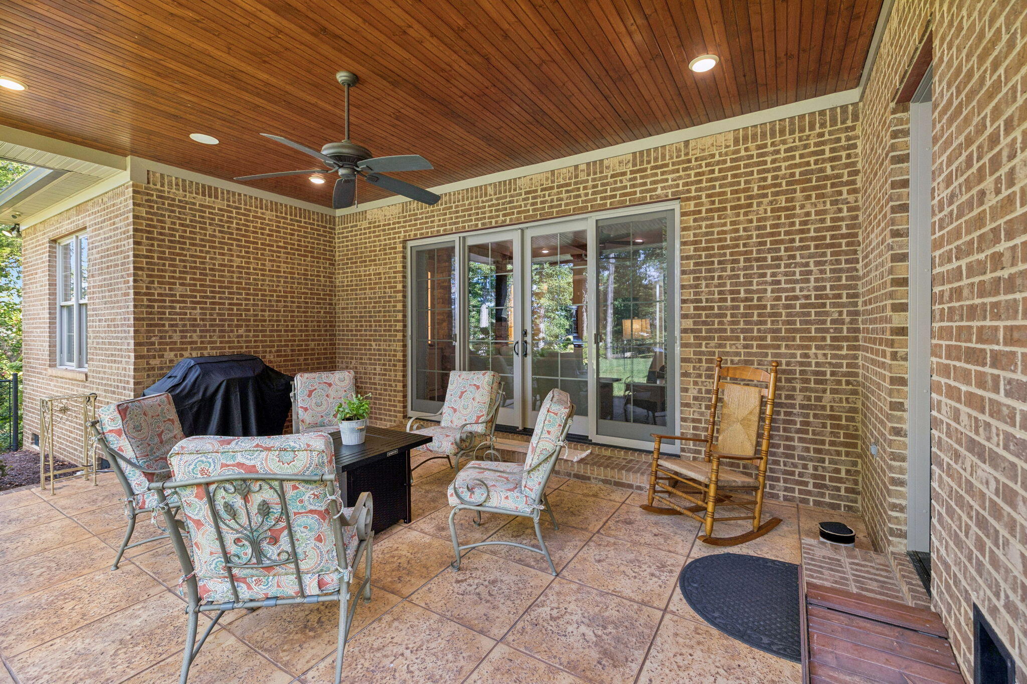 268 Keystone Drive NE
