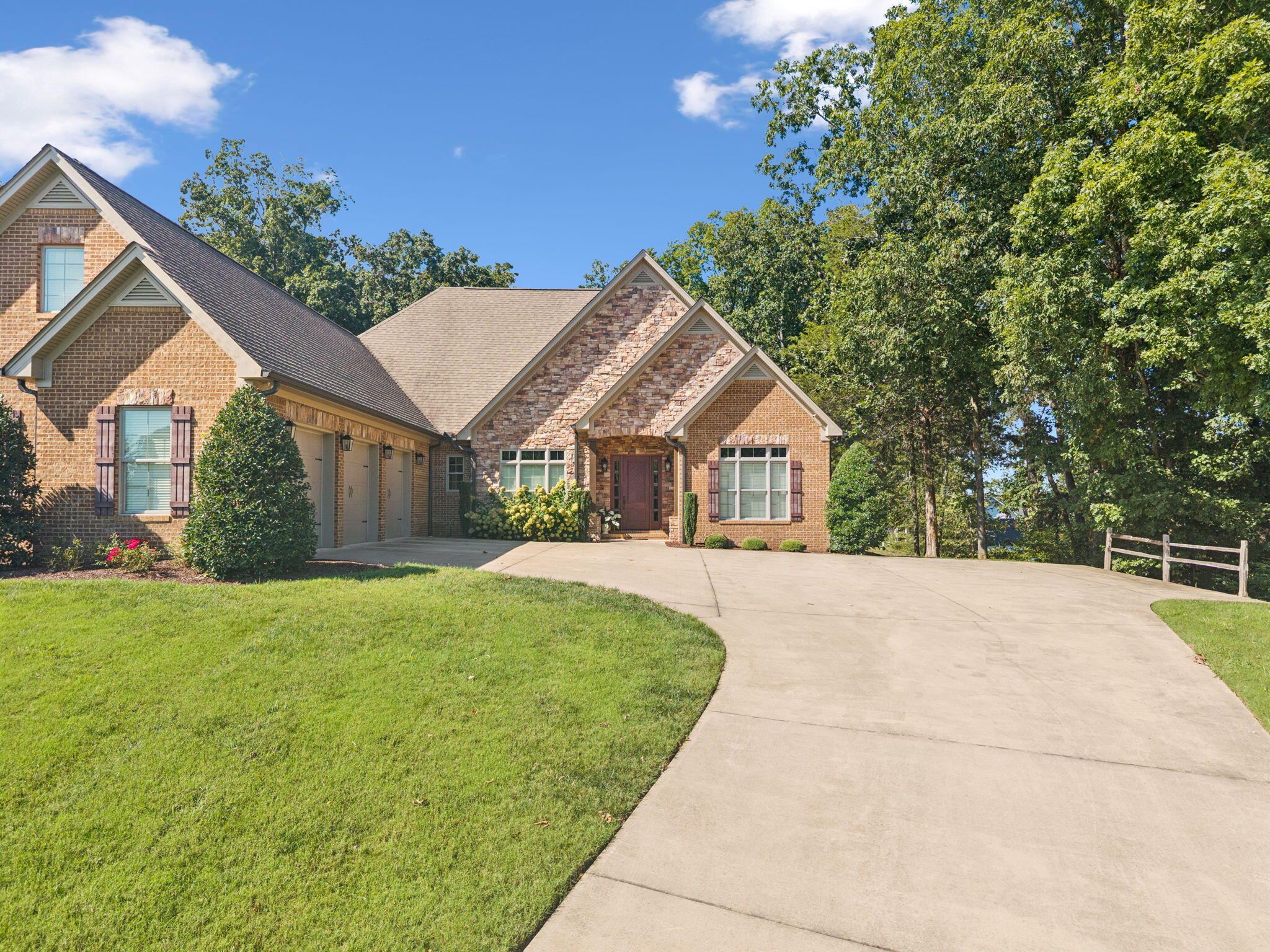 268 Keystone Drive NE