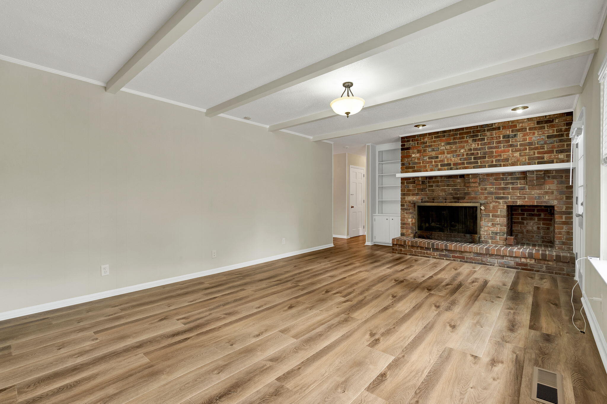 7104 Moreview Road