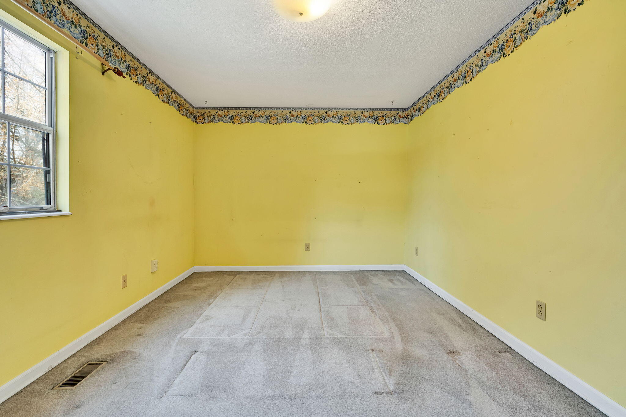 3617 Belmont Circle NW