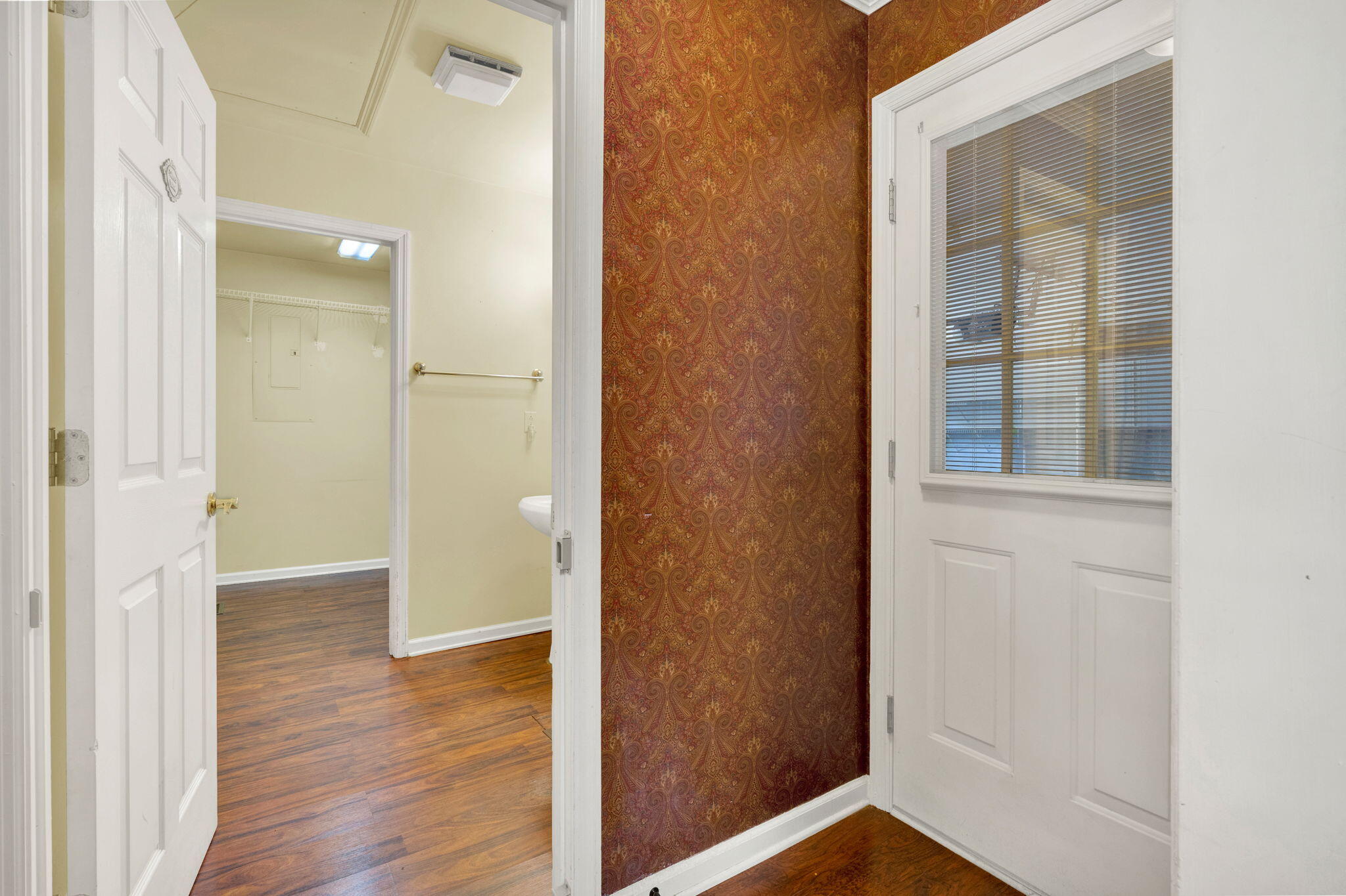 121 Mill Run Place NE