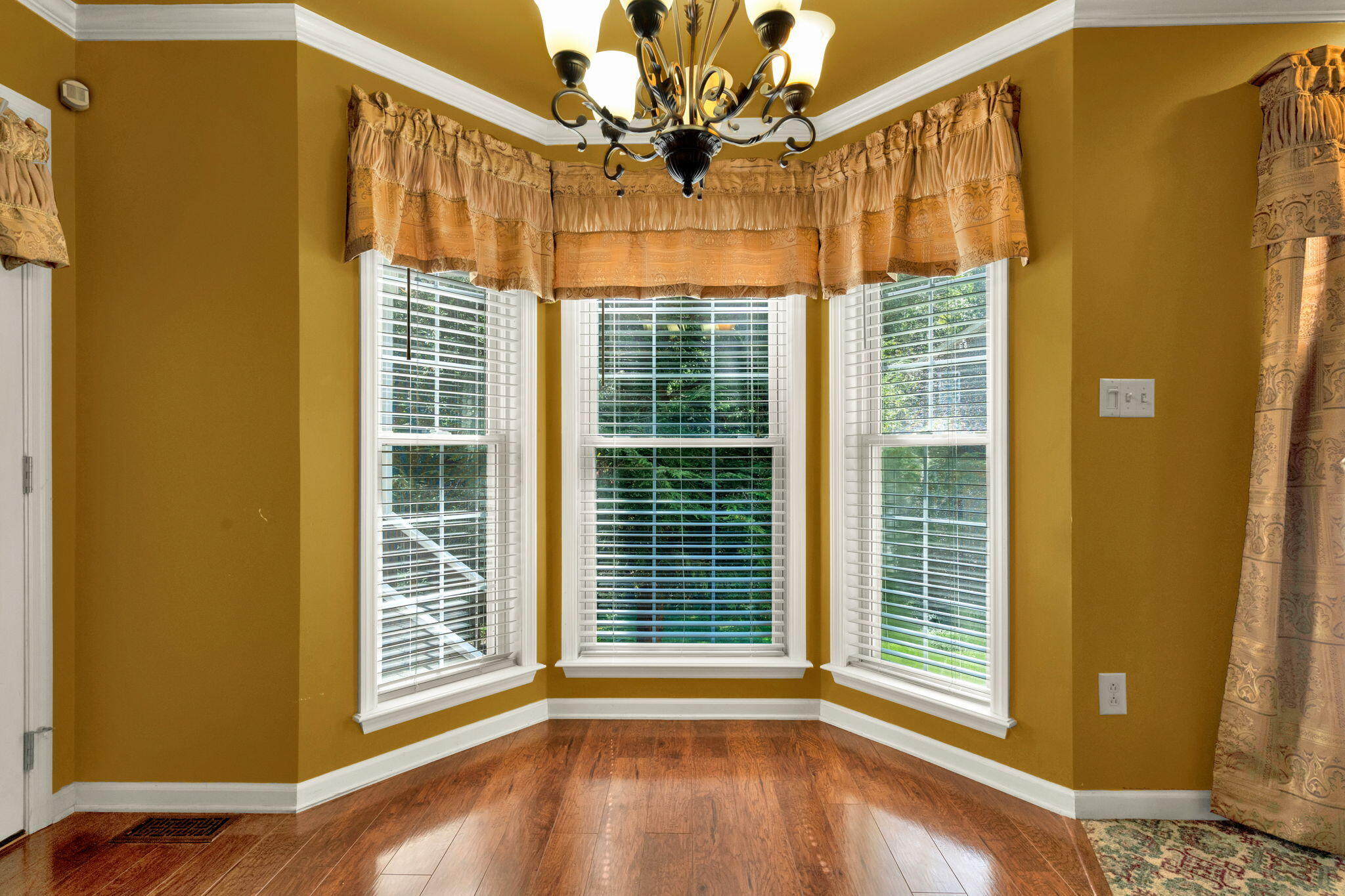 121 Mill Run Place NE