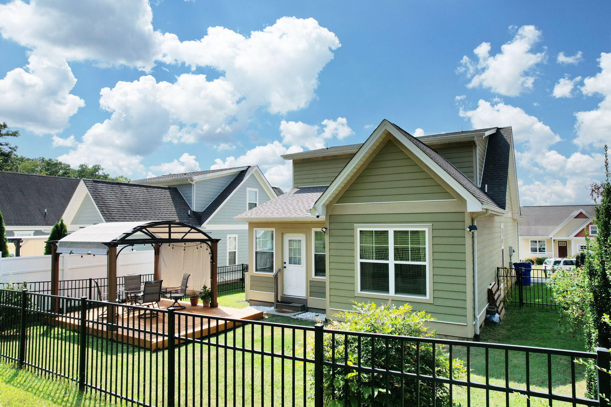 3116 Cottage Grove Circle NW