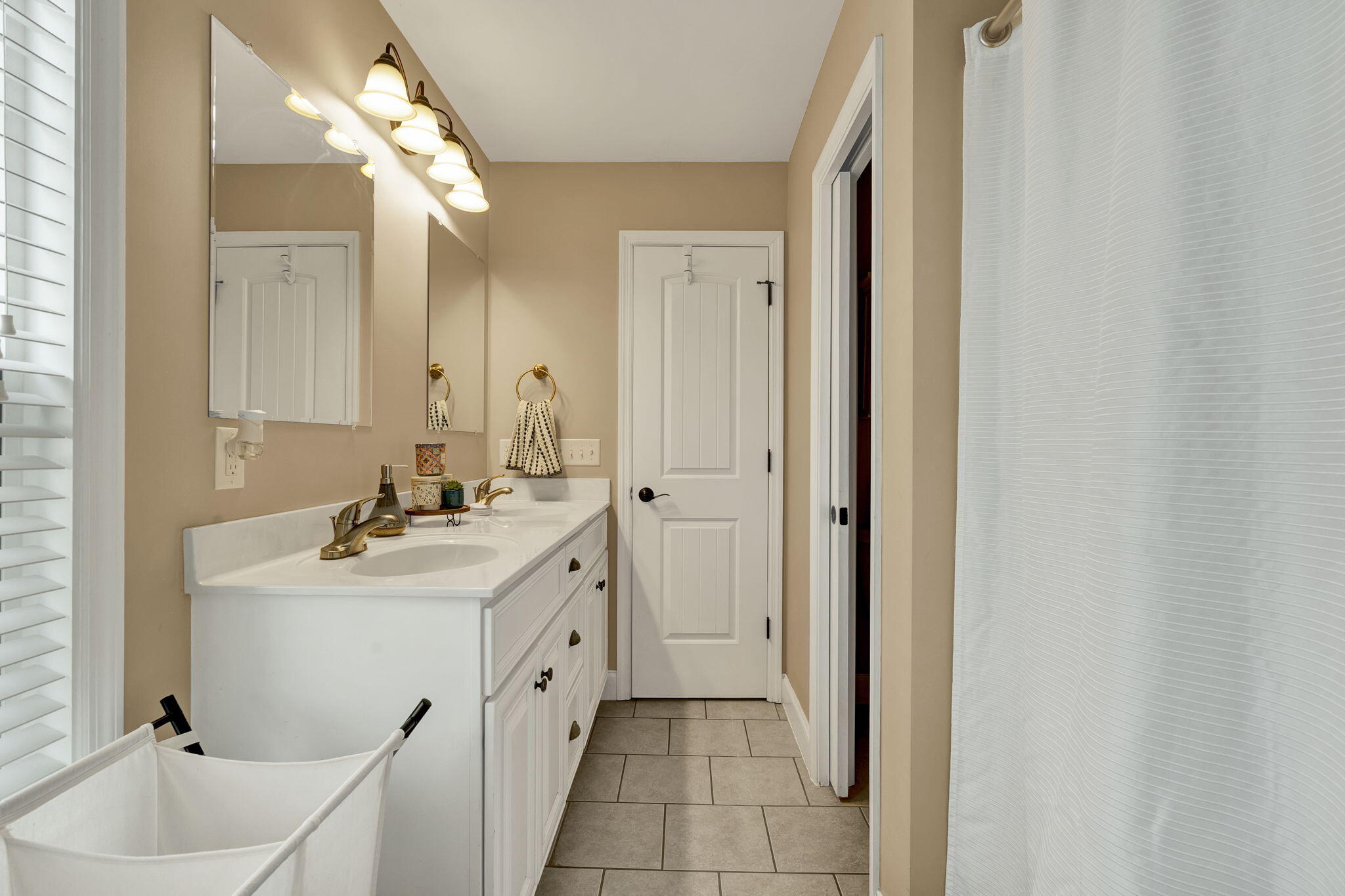 3116 Cottage Grove Circle NW