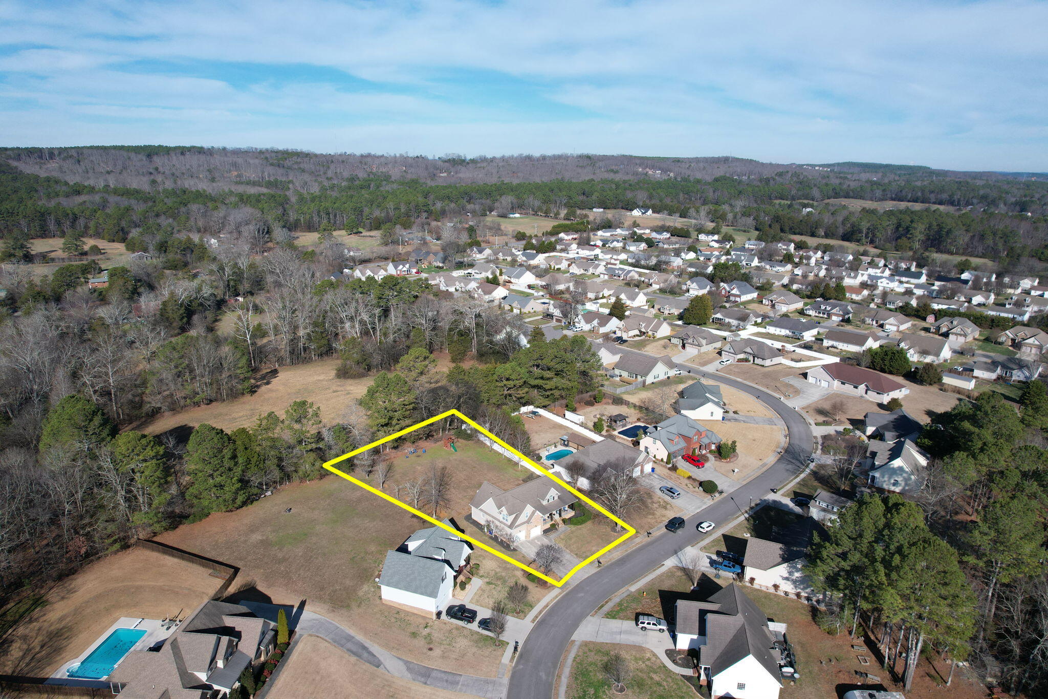 491 Thoroughbred Drive NW