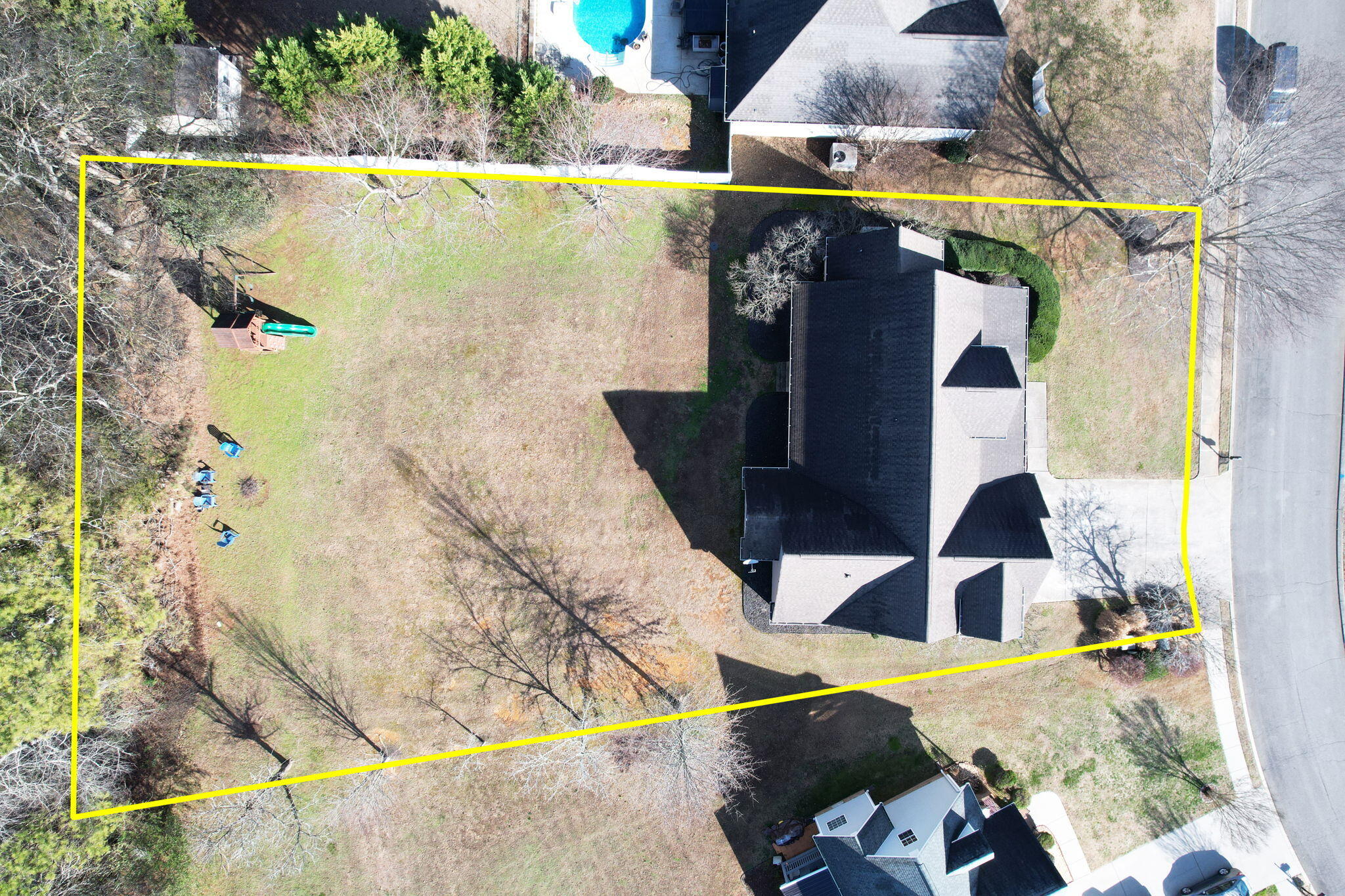 491 Thoroughbred Drive NW