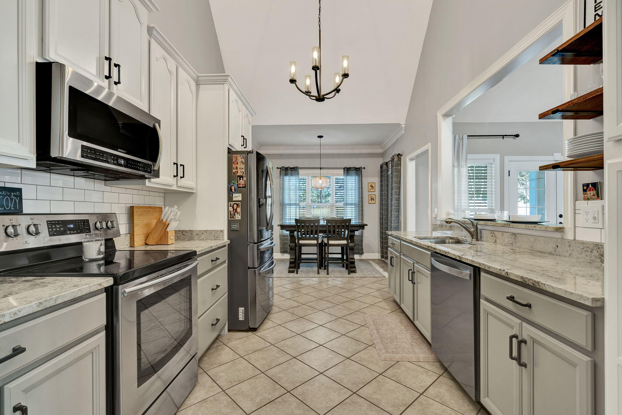 491 Thoroughbred Drive NW