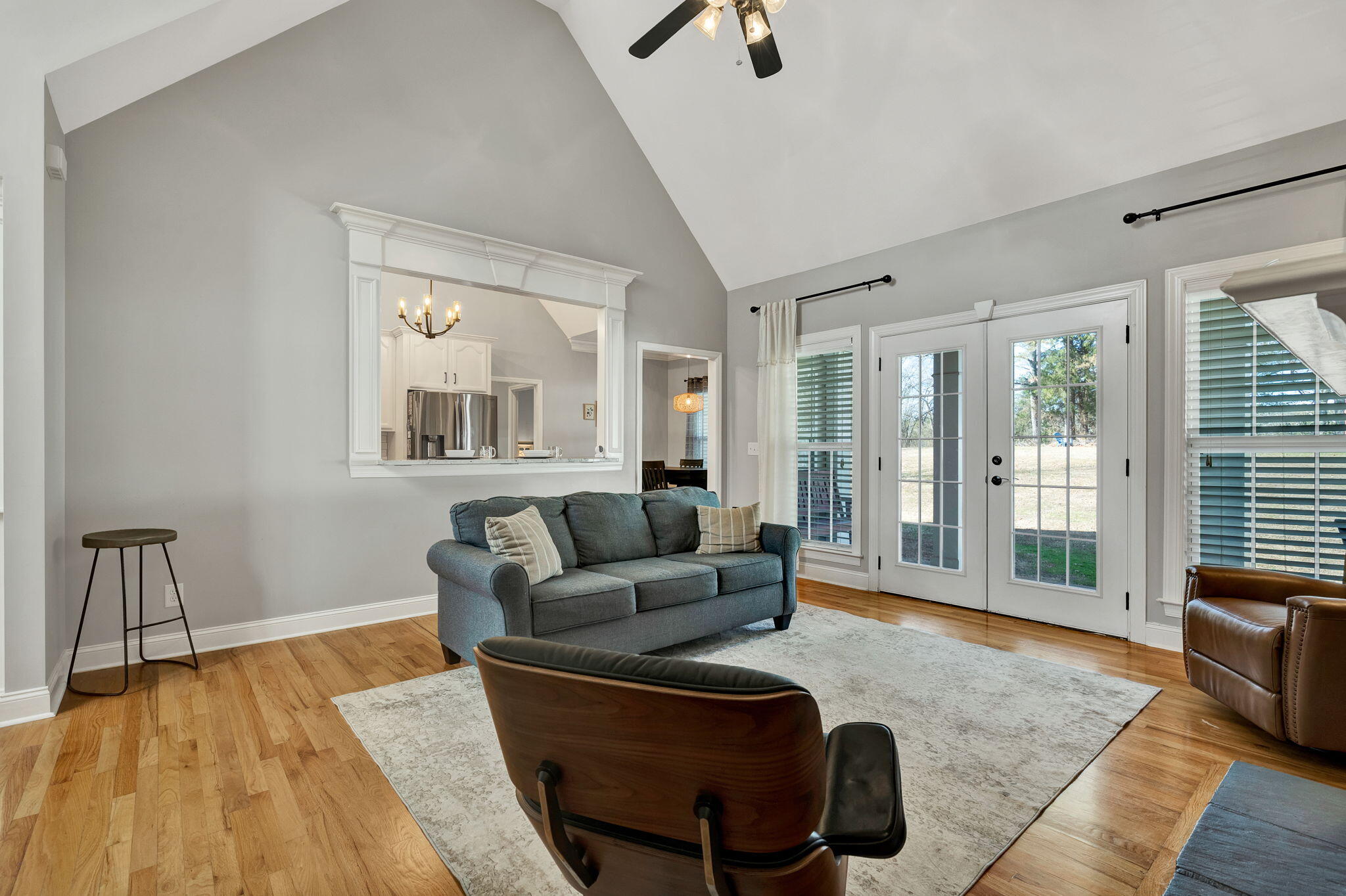 491 Thoroughbred Drive NW