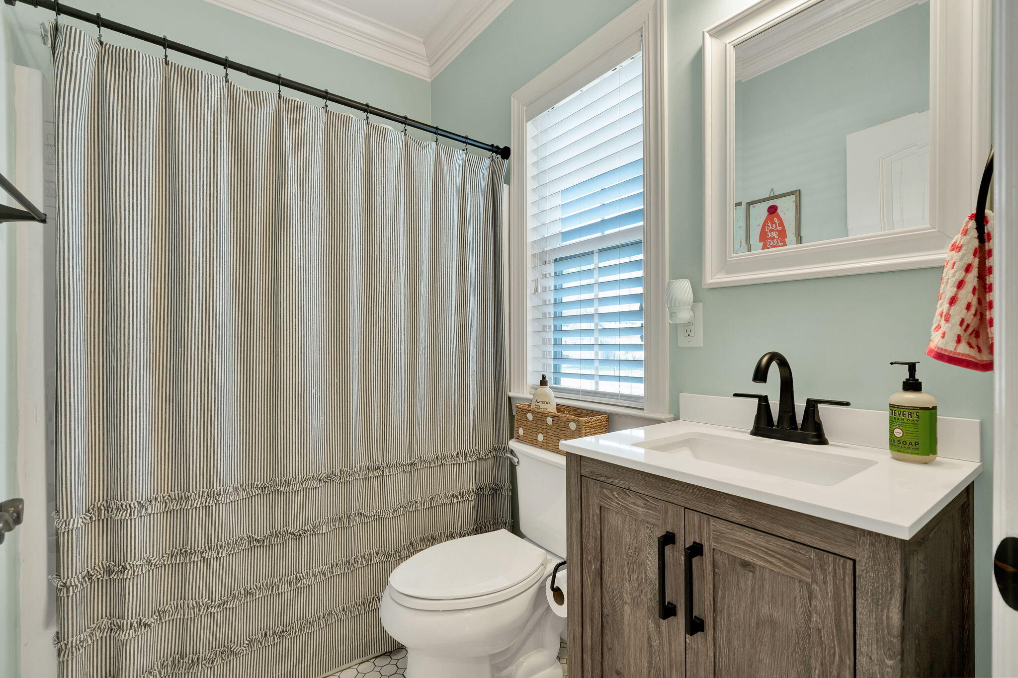 491 Thoroughbred Drive NW