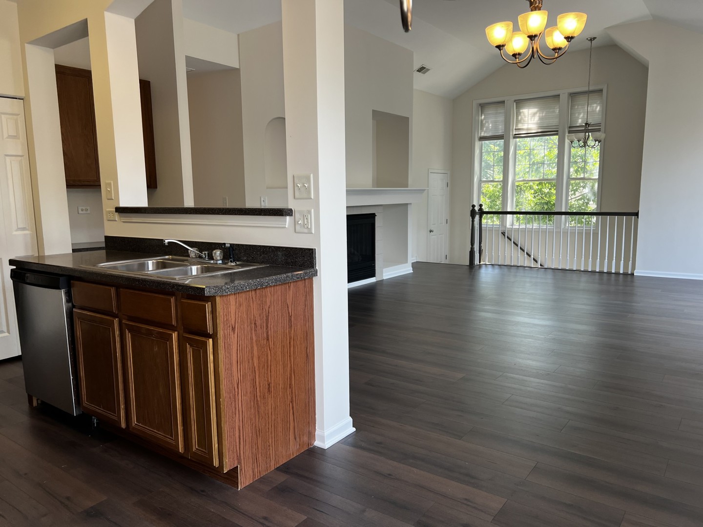 385 Sundown Court Unit: A