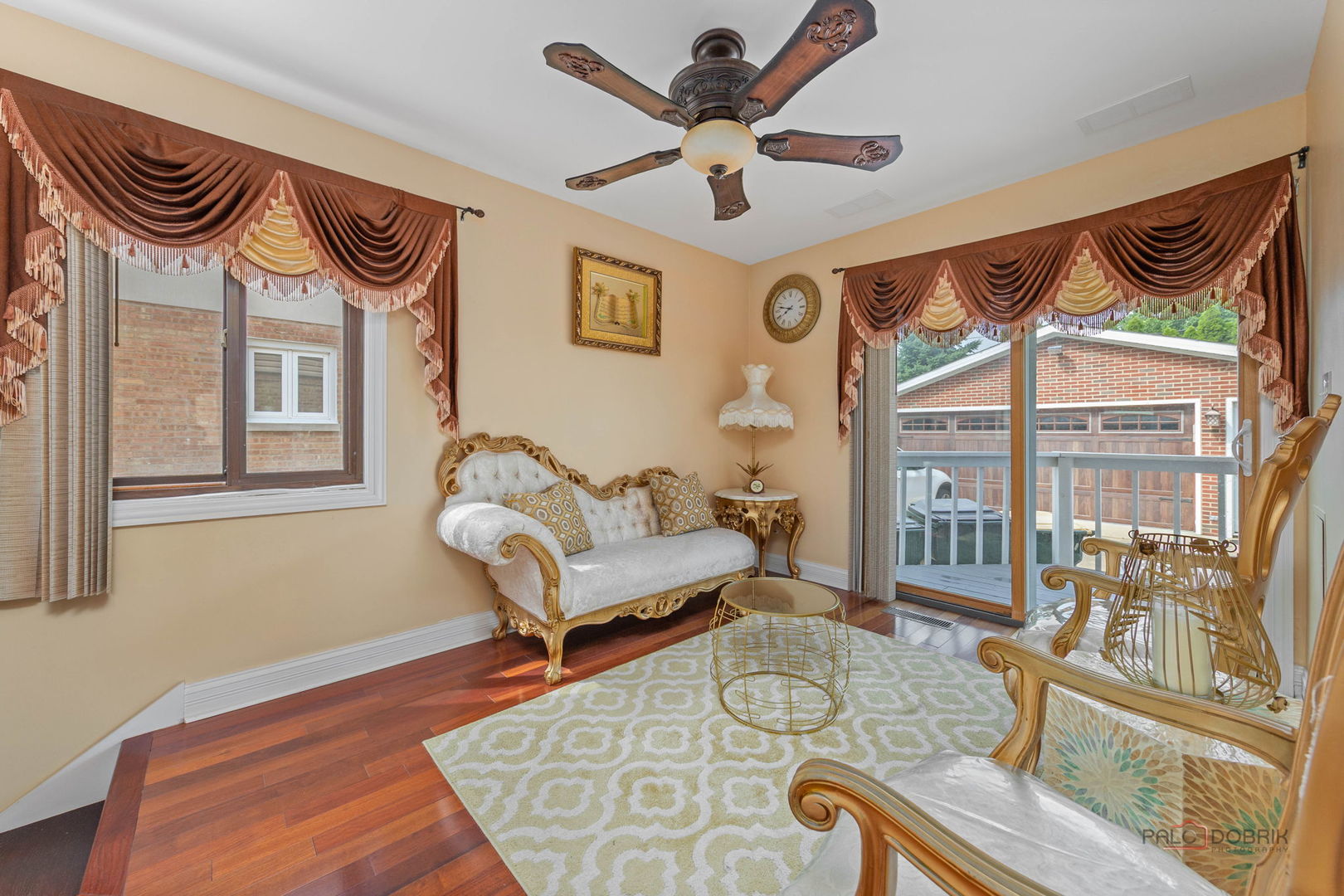 7630 N Oleander Avenue