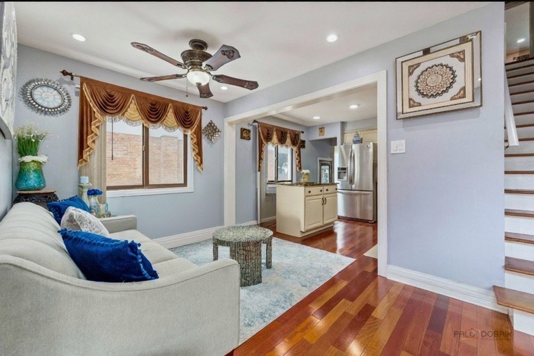 7630 N Oleander Avenue