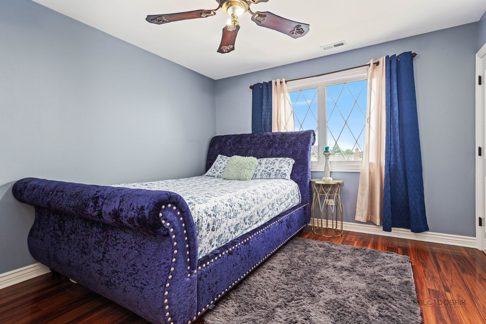 7630 N Oleander Avenue