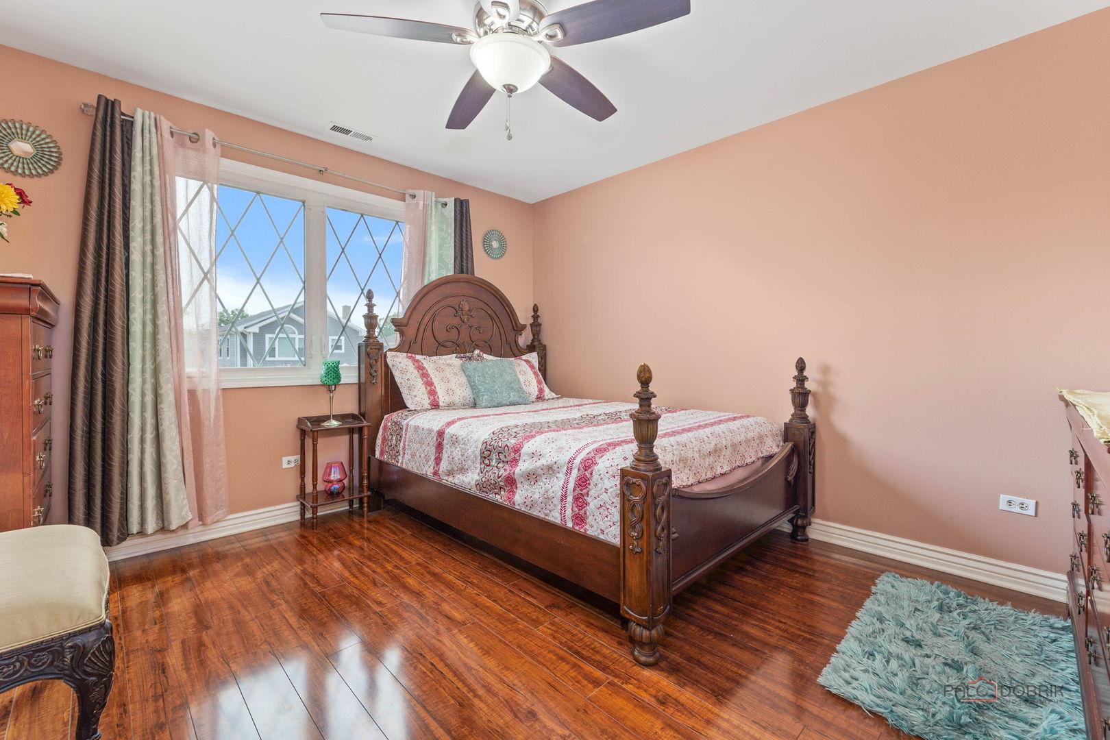 7630 N Oleander Avenue