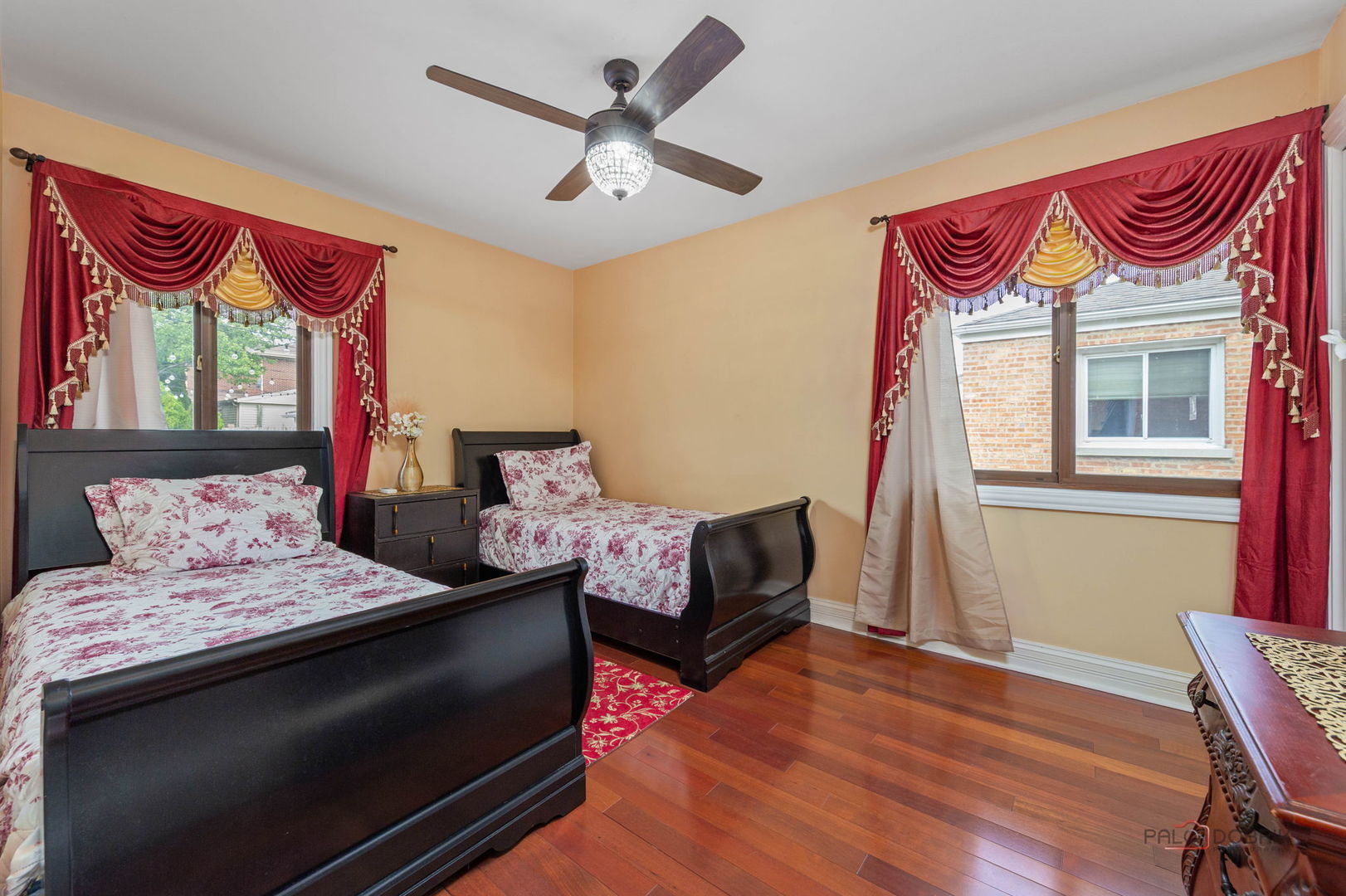 7630 N Oleander Avenue