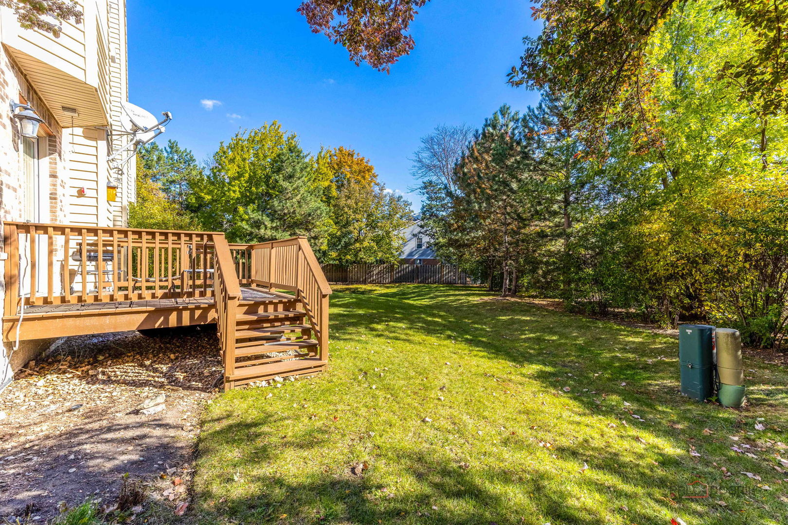 1521 Stonegate Manor