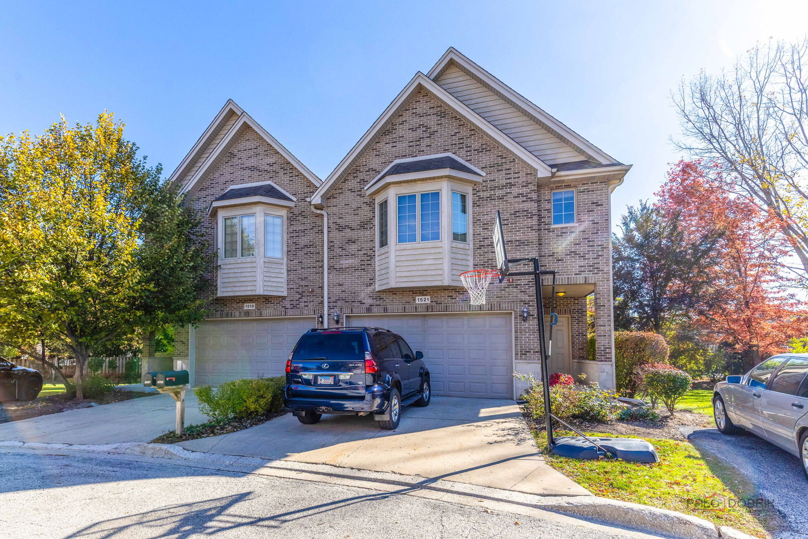 1521 Stonegate Manor