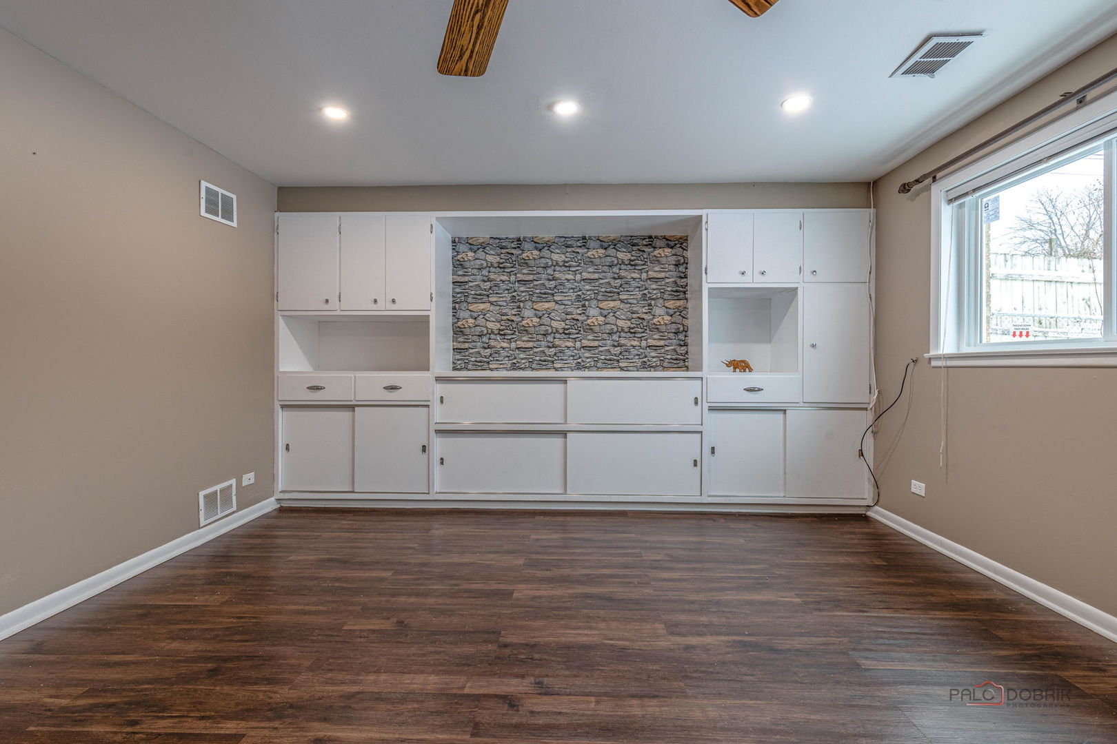 681 S Mount Prospect Road