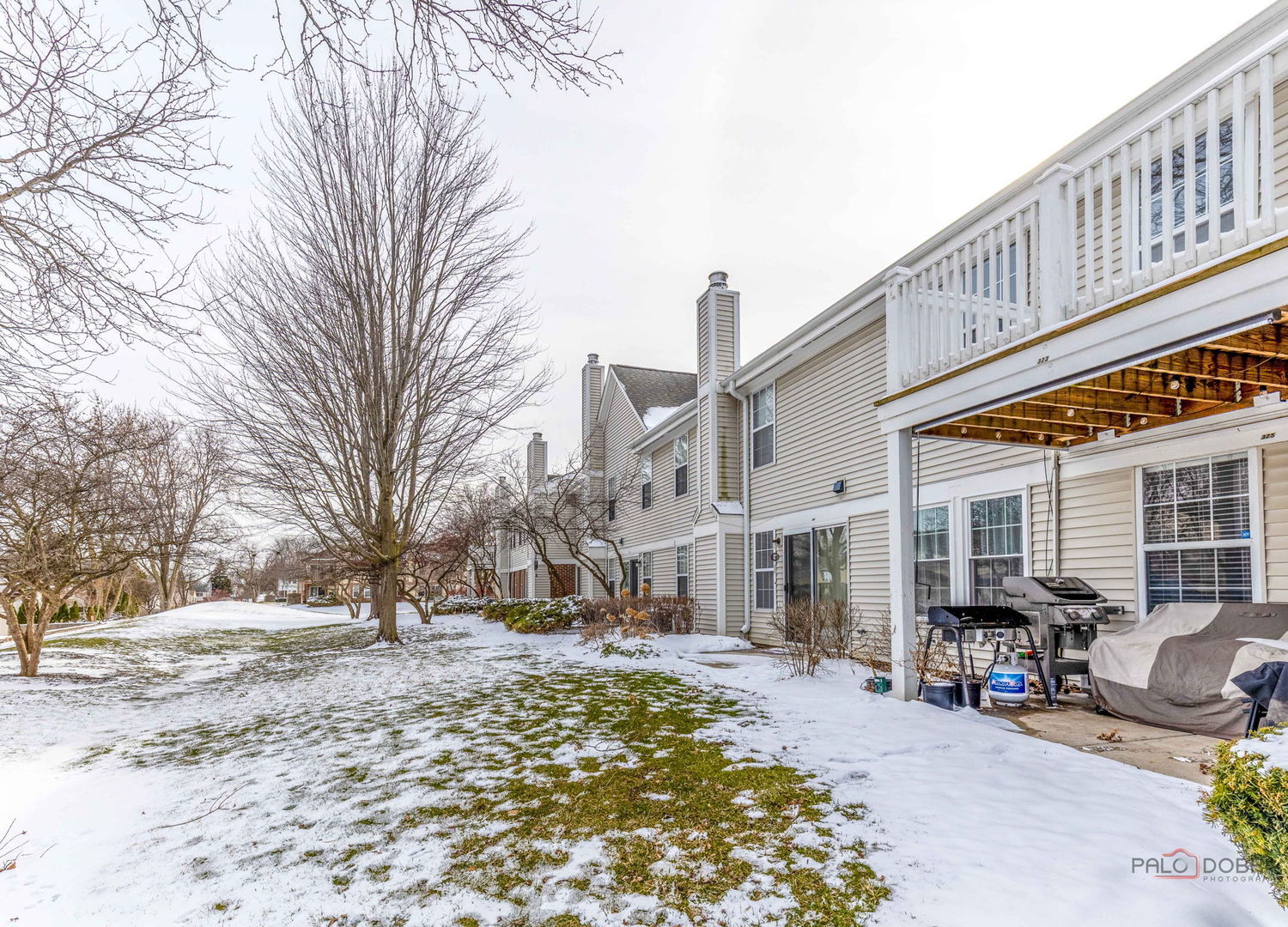 325 Green Knoll Lane Unit: 325