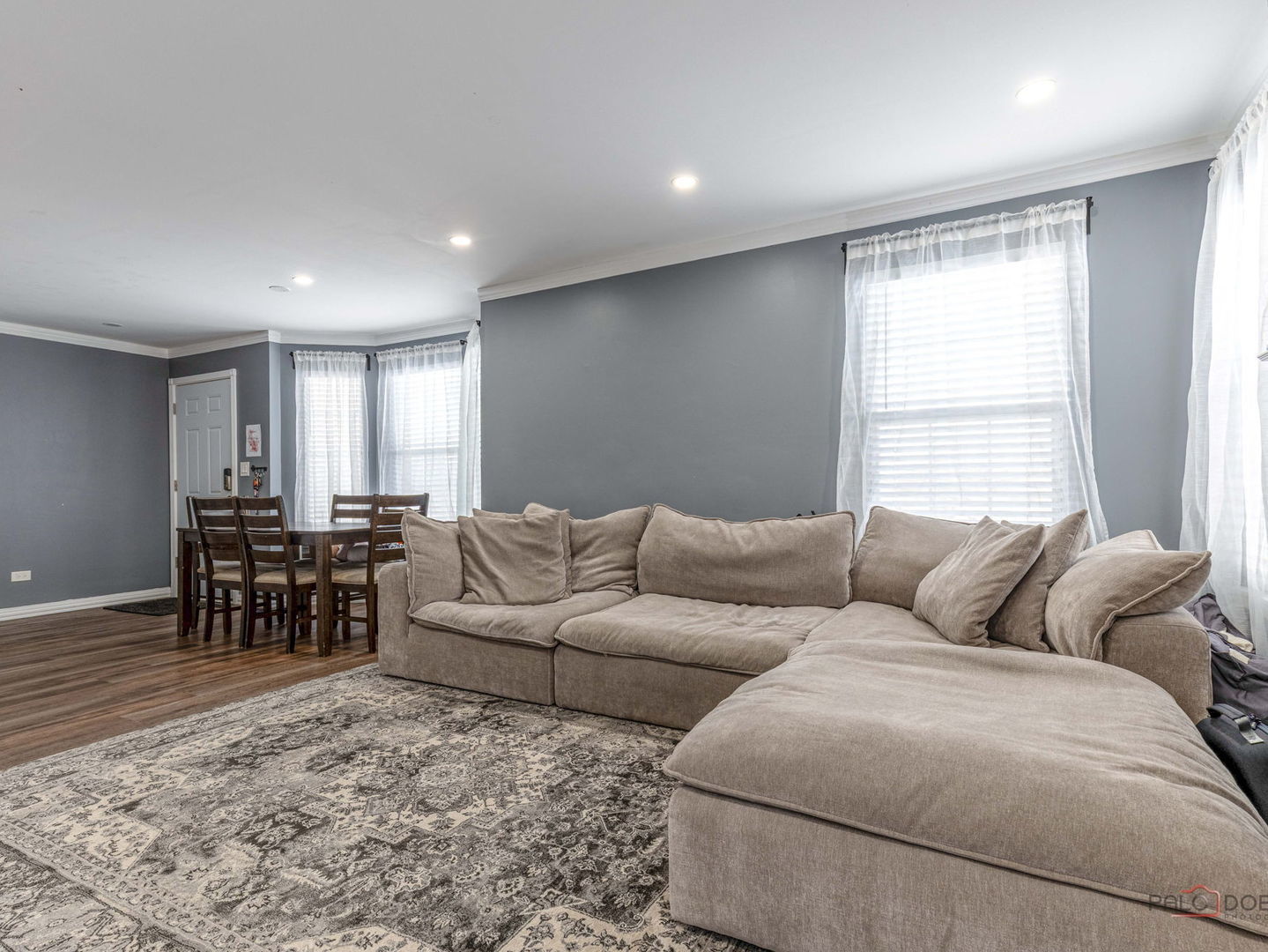 325 Green Knoll Lane Unit: 325