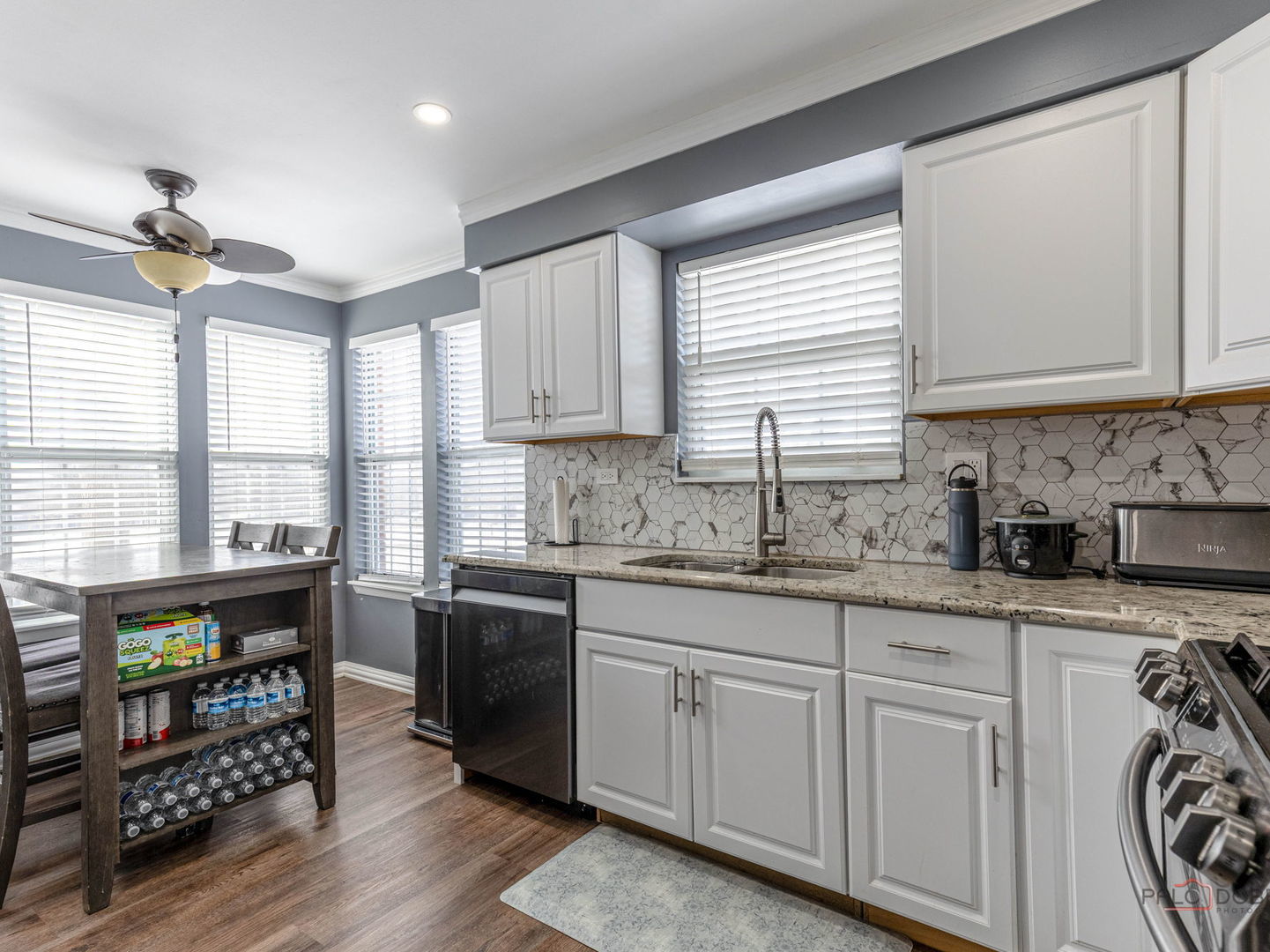 325 Green Knoll Lane Unit: 325