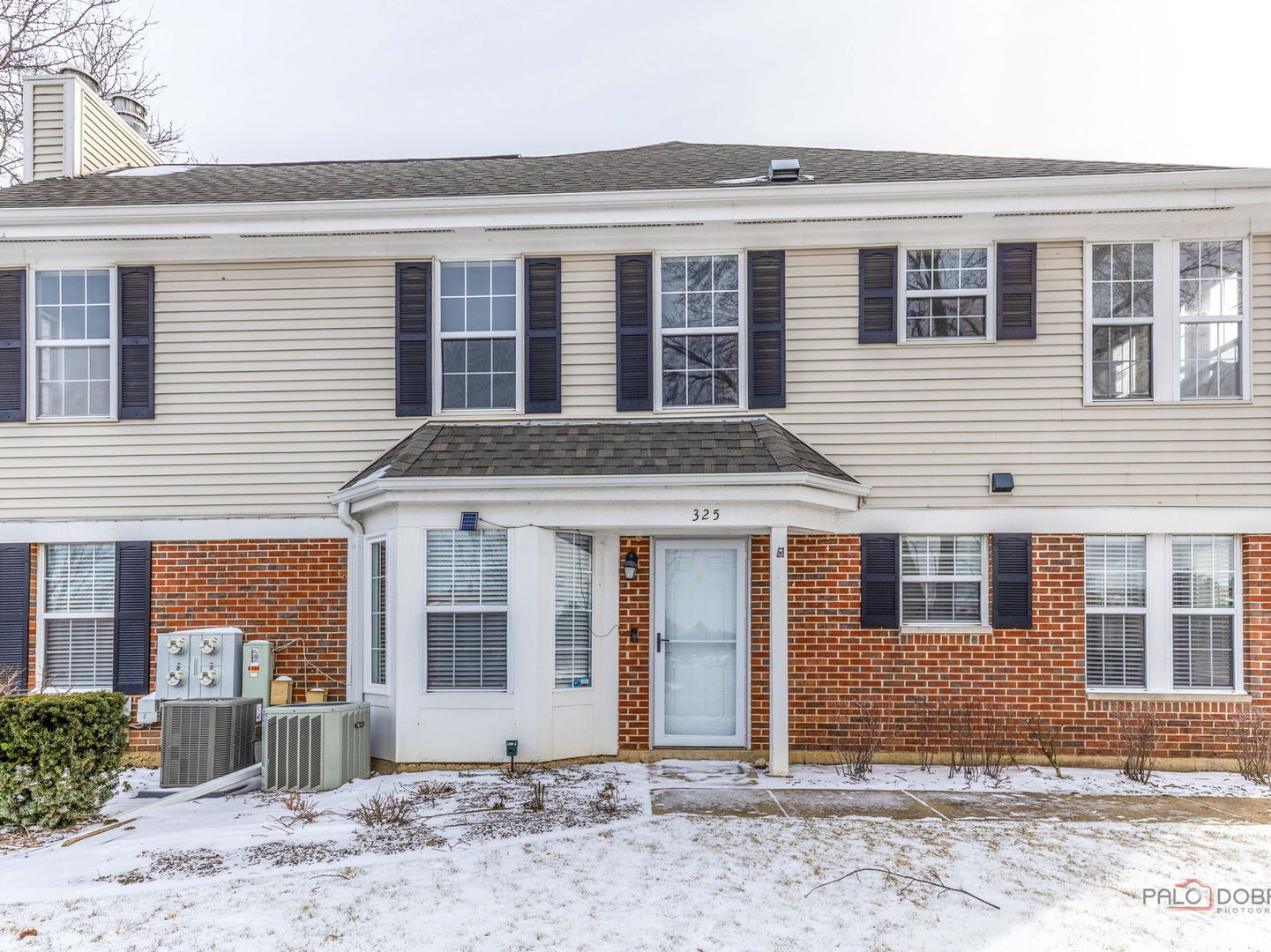 325 Green Knoll Lane Unit: 325