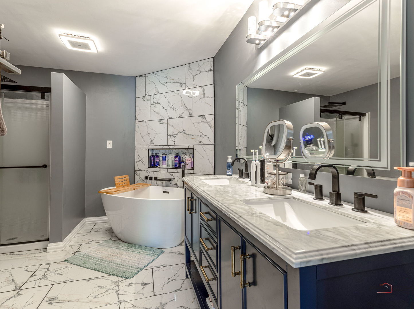 325 Green Knoll Lane Unit: 325