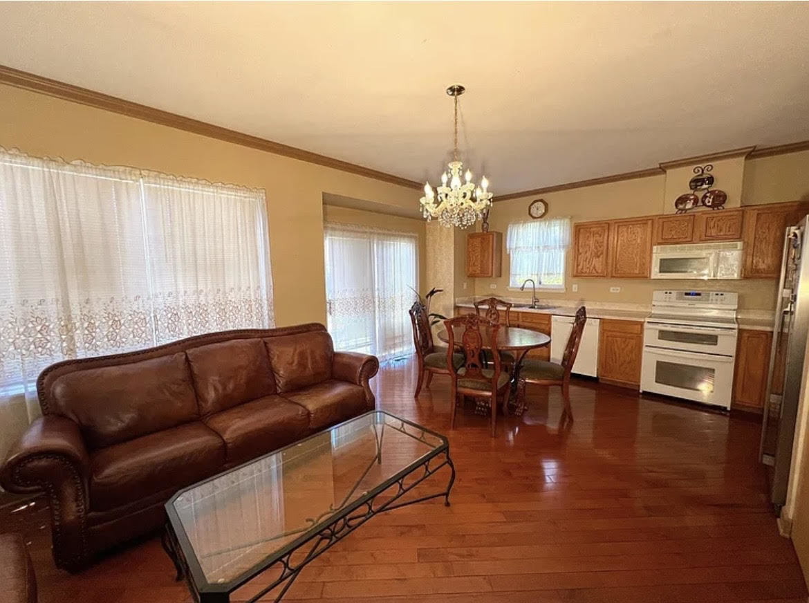752 S Parkside Drive