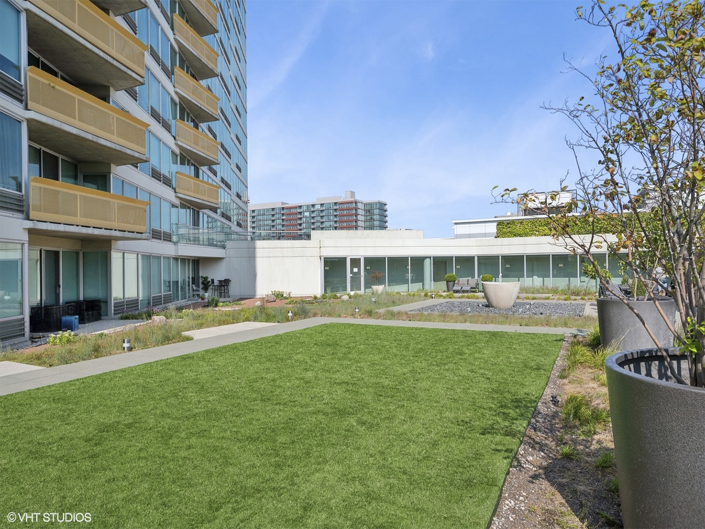 1720 Maple Avenue Unit: 2420