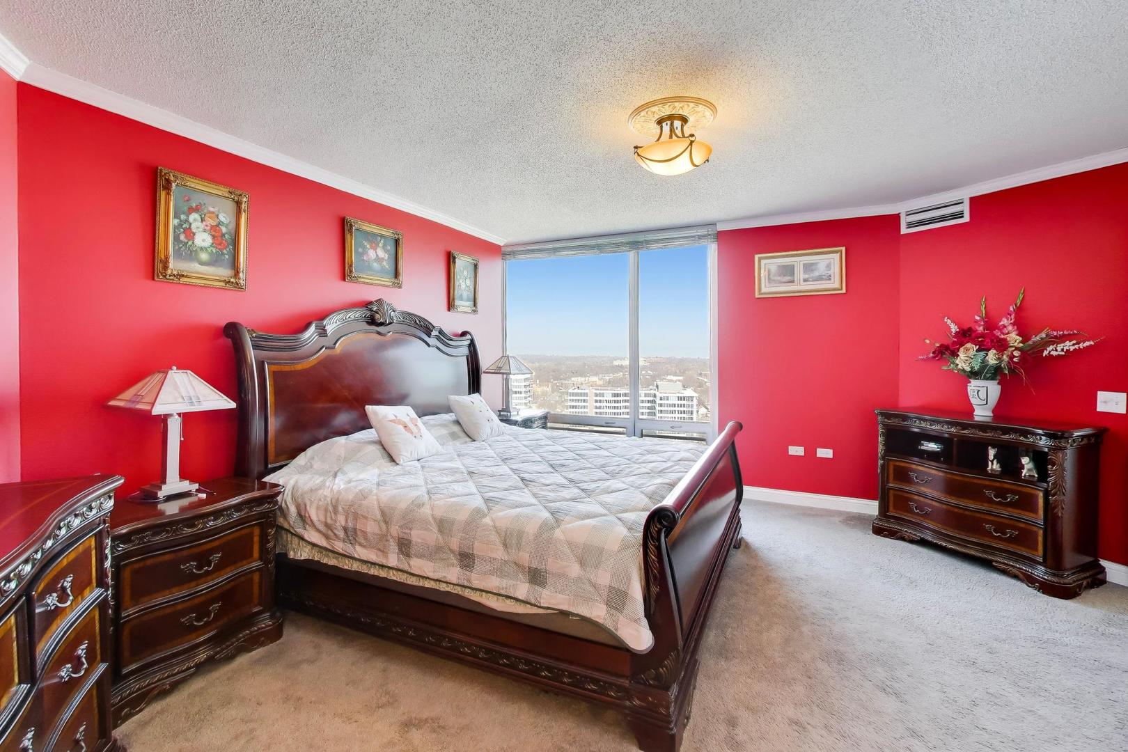 1720 Maple Avenue Unit: 2420