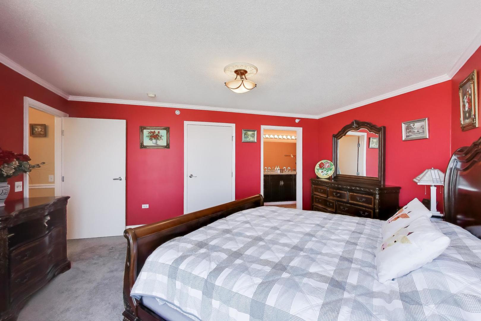 1720 Maple Avenue Unit: 2420